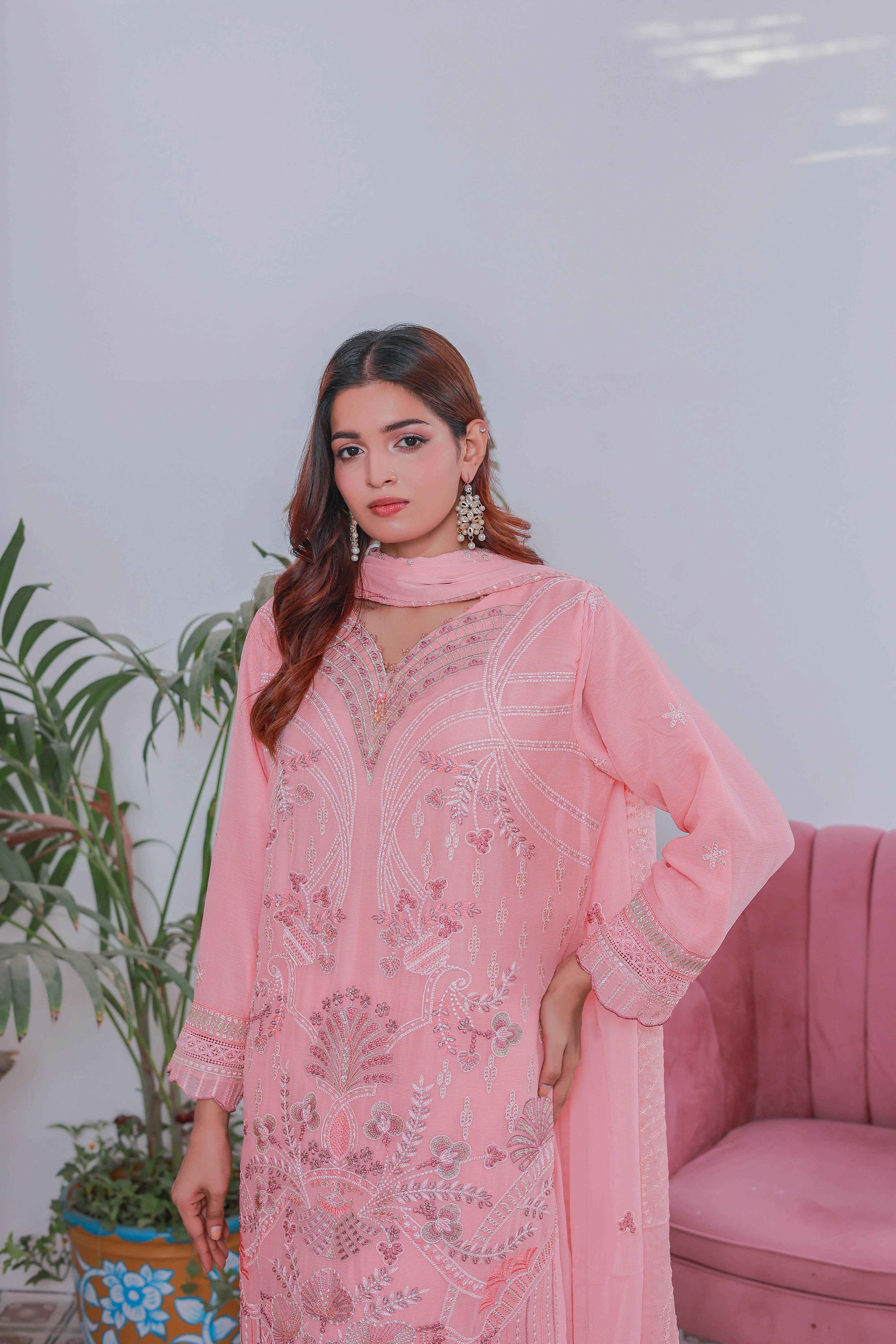 Umer Aayan Mahpara 03-Piece Embroidered Pink Chiffon Suit - Image 5