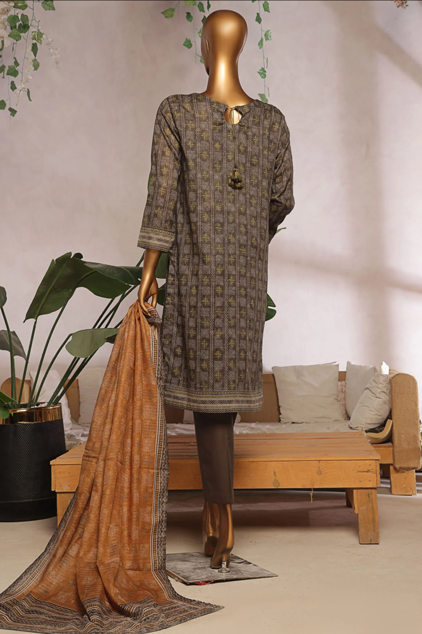 Aashkaar By HZ Stitched 3 Piece Emb Lawn Vol-05 Collection-EPL-009 - Image 3