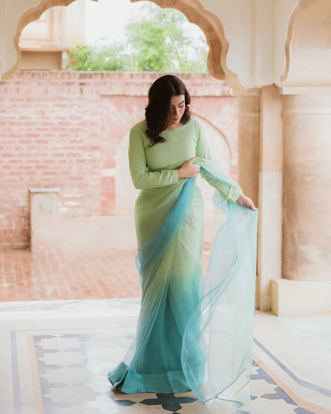 Purane Darwaze By Pashma Khan Stitched Formals Suit-Abshaar