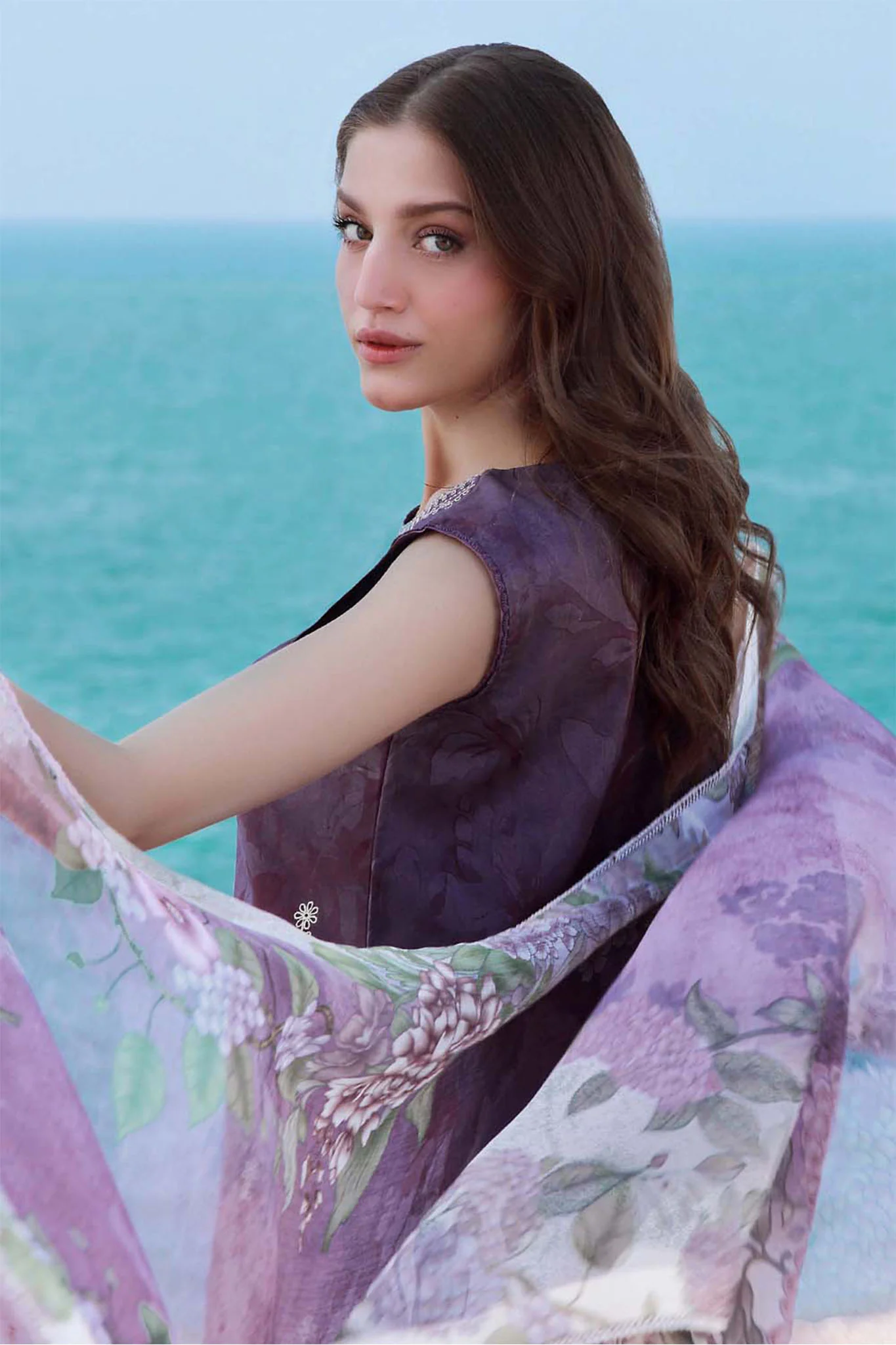 Afsanah By Seran Unstitched 3 Piece Lawn Chapter 01 Suit-03-Myra - Image 2