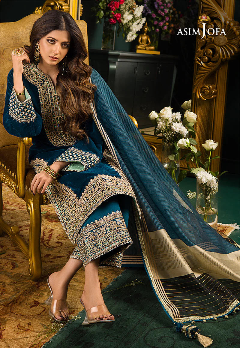 Asim Jofa Makhmal Velvet 2021 Ajmr-01 Embroidered Velvet 3 Pcs - Image 2