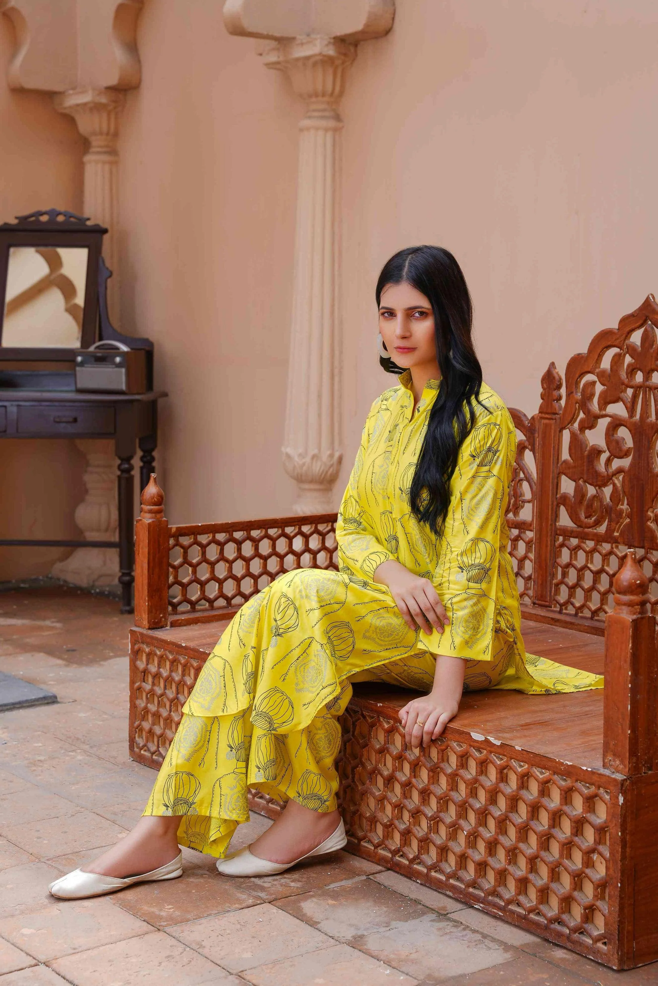 Zaib E Hoor Melodic 2Pcs Stitched Suit - Image 28