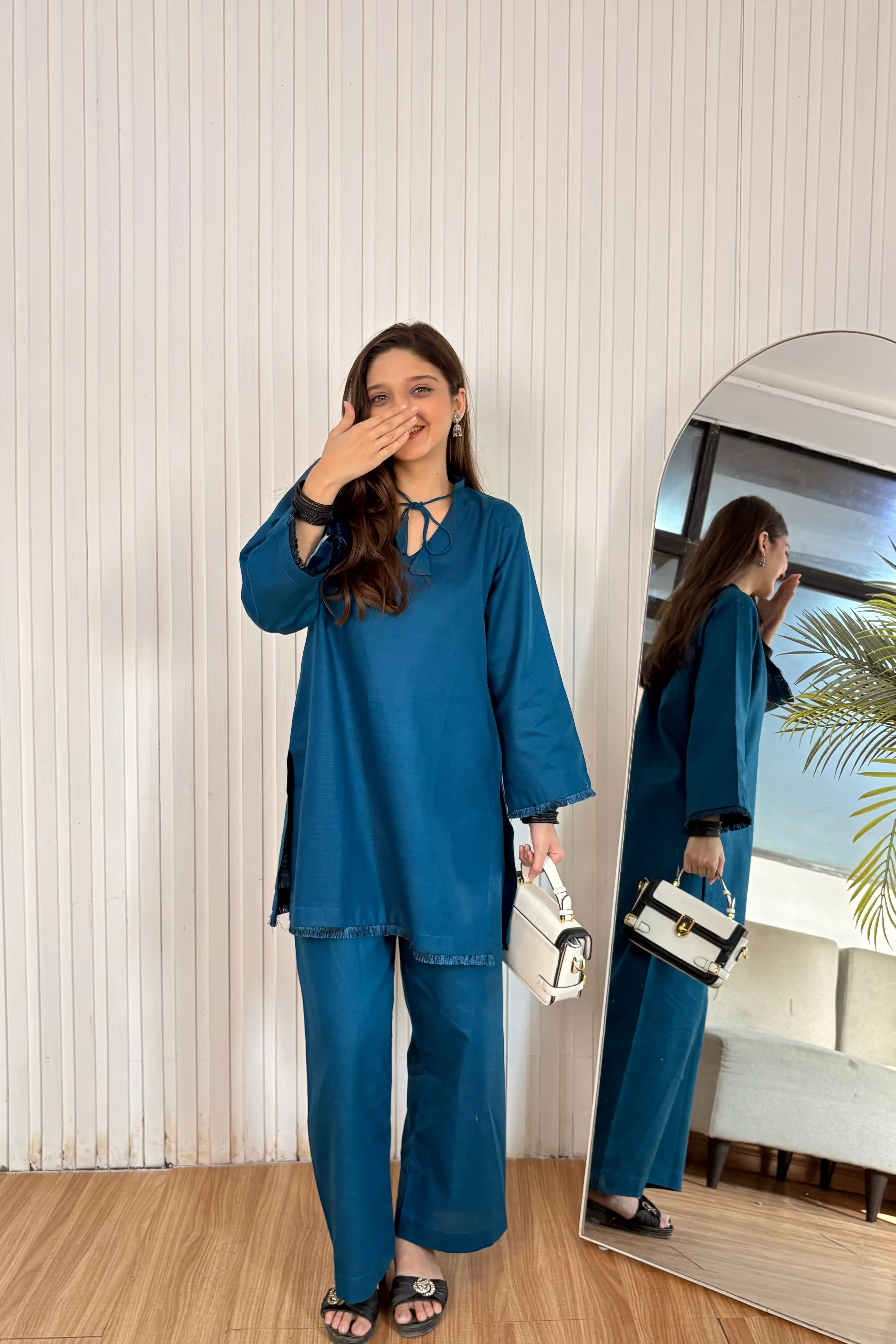 Amna Ali Nawaz Stitched 2 Piece Khaddar Suit-KPZC-001 - Image 4