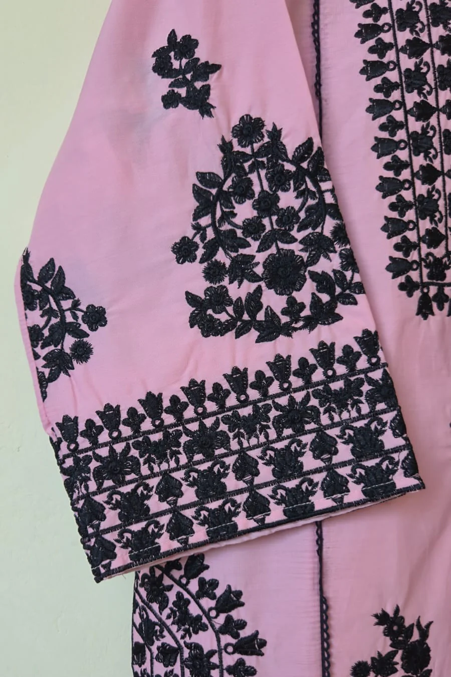 Amna Ali Nawaz Stitched Emb Farshi Set-DIL - Image 3