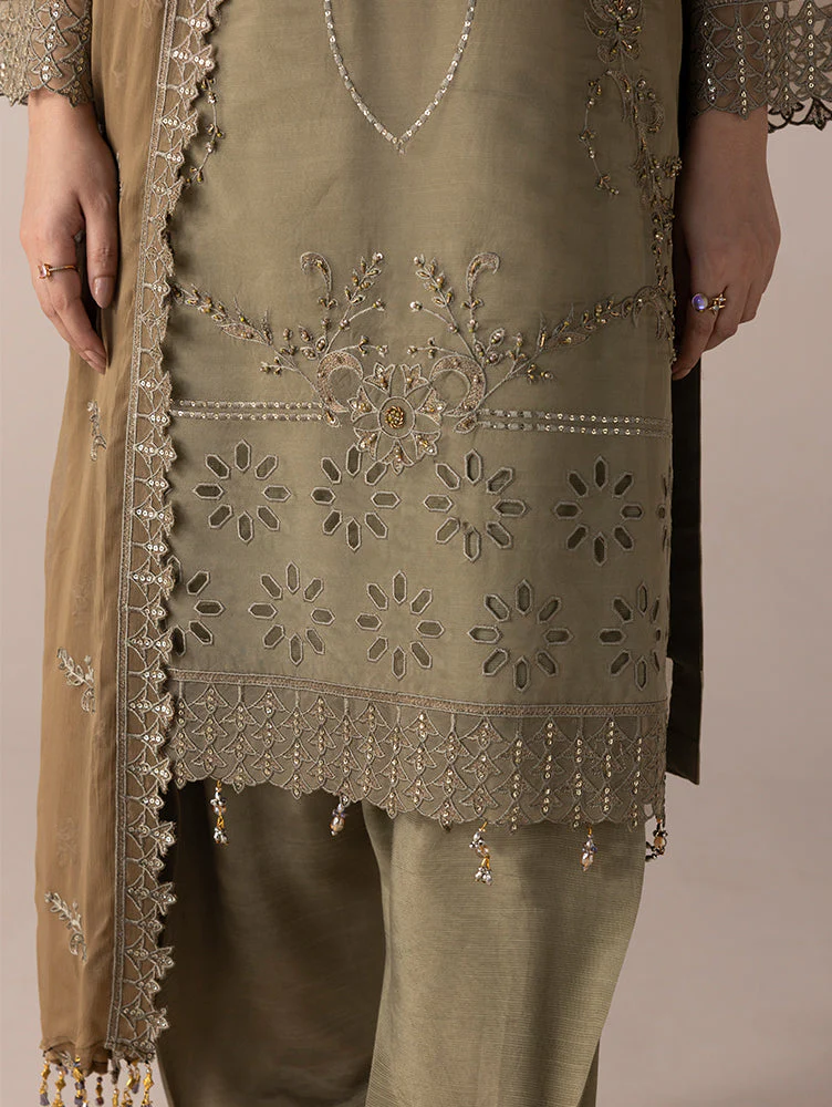 AURAPRET By Zebtan Stitched 3 Piece Luxury Formals Suit-Aurapret-01 | 3 Piece Embroidered Organza Suit - Image 4