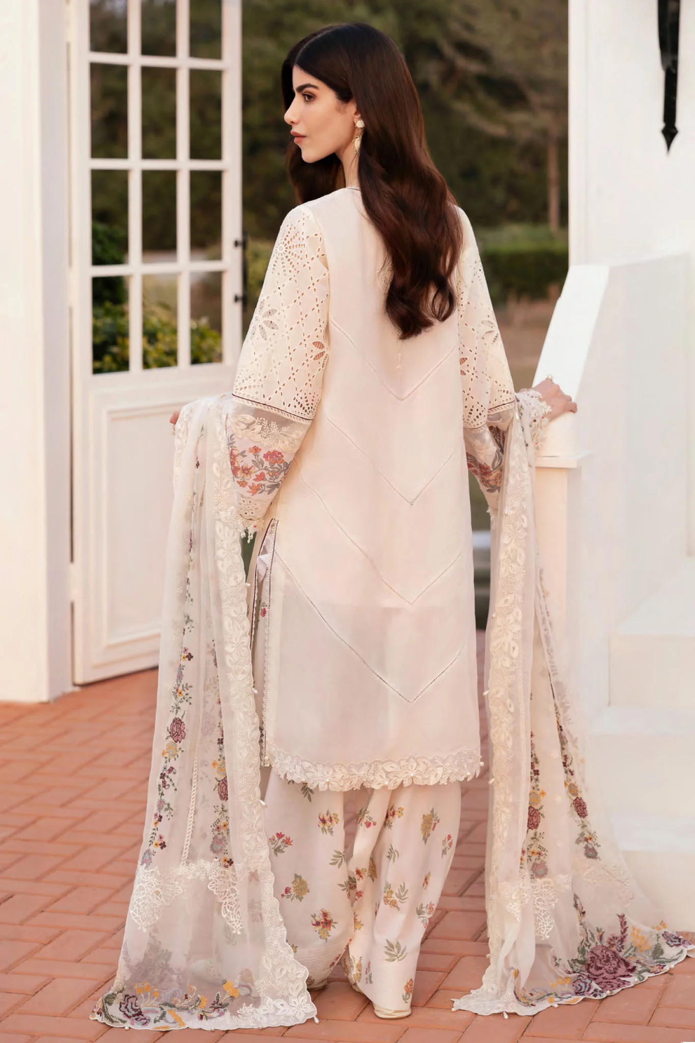 Baroque Unstitched 3 Piece Eid Lawn Suit-BEL-06 - Image 3