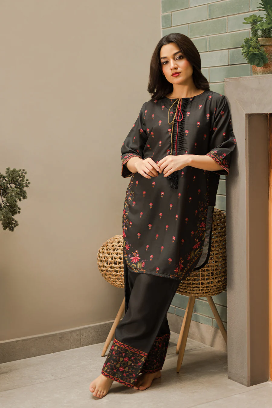 Everywear by Qariney Stitched 2 Piece Suit-Berry Noir
