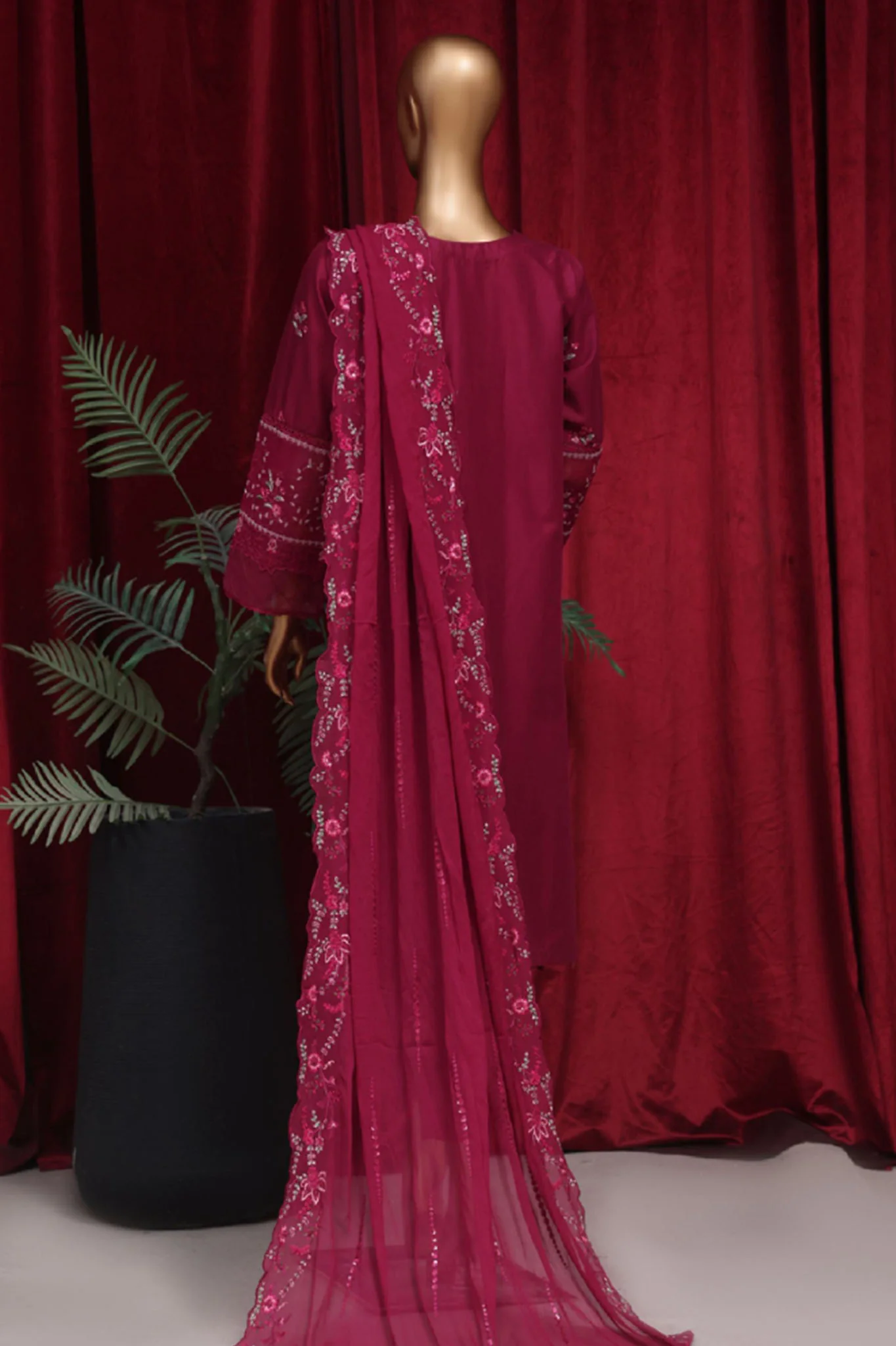 Bin Saeed Stitched 3 Piece Emb Luxury Plain Cotton Vol-02 Collection-LF-1661-Magenta - Image 3