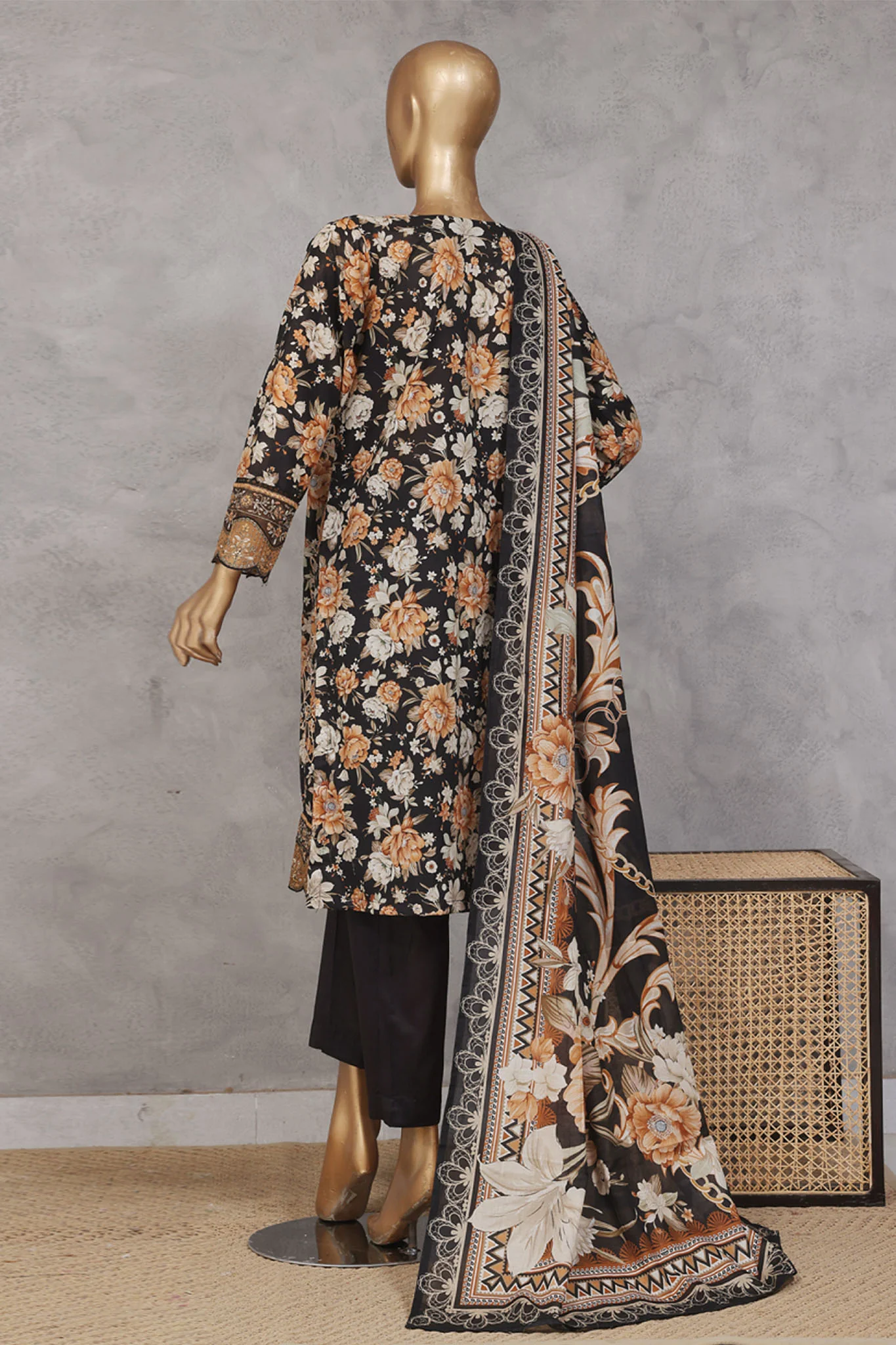 Bin Saeed Stitched 3 Piece Exc Emb Lawn Vol-02 Suit-SM-2103-Black - Image 3