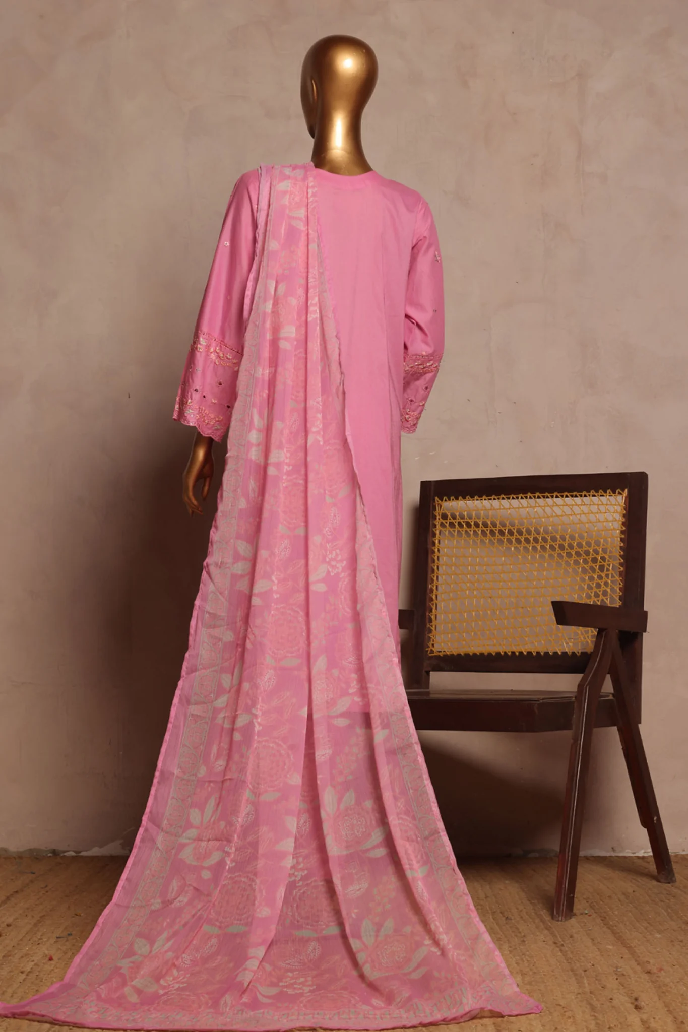 Bin Saeed Stitched 3 Piece Luxe Plain Cotton With Chiffon Dupatta Suit-SMPC-1953-Pink - Image 3