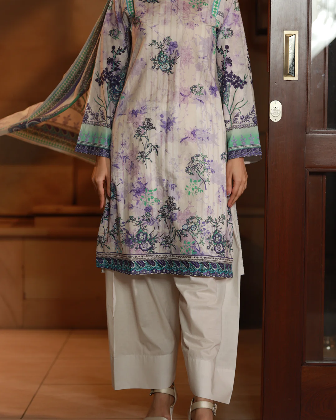 Chameli Studio-Lavender Mist Lawn Digital Print 3 Piece Unstitched Suit-WRTS-0013 - Image 3
