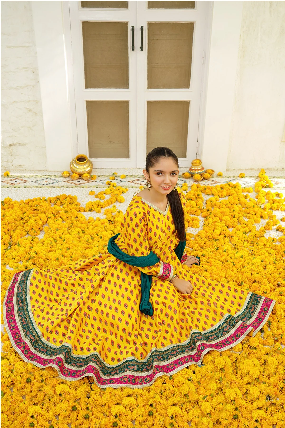 Ochre Clothing Charmeuse Printed 3 Pc Suit - Image 3
