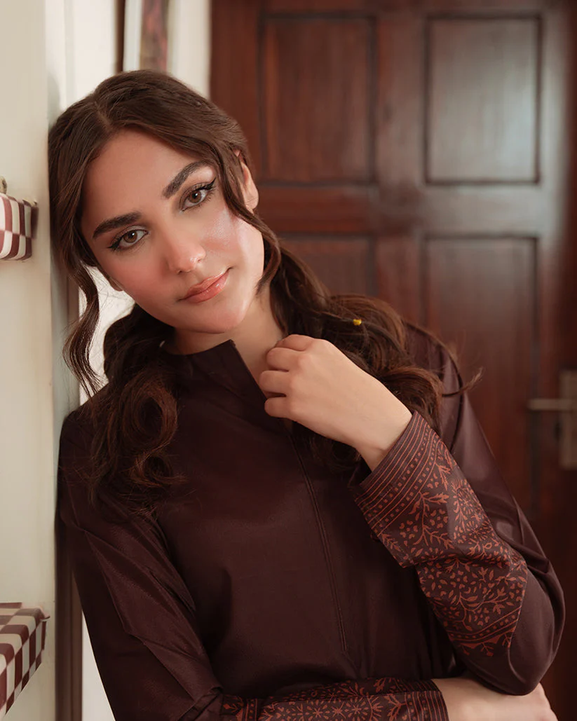 Not So Basic By Qariney Stitched 2 Piece Winter Suit-Chestnut - Image 3
