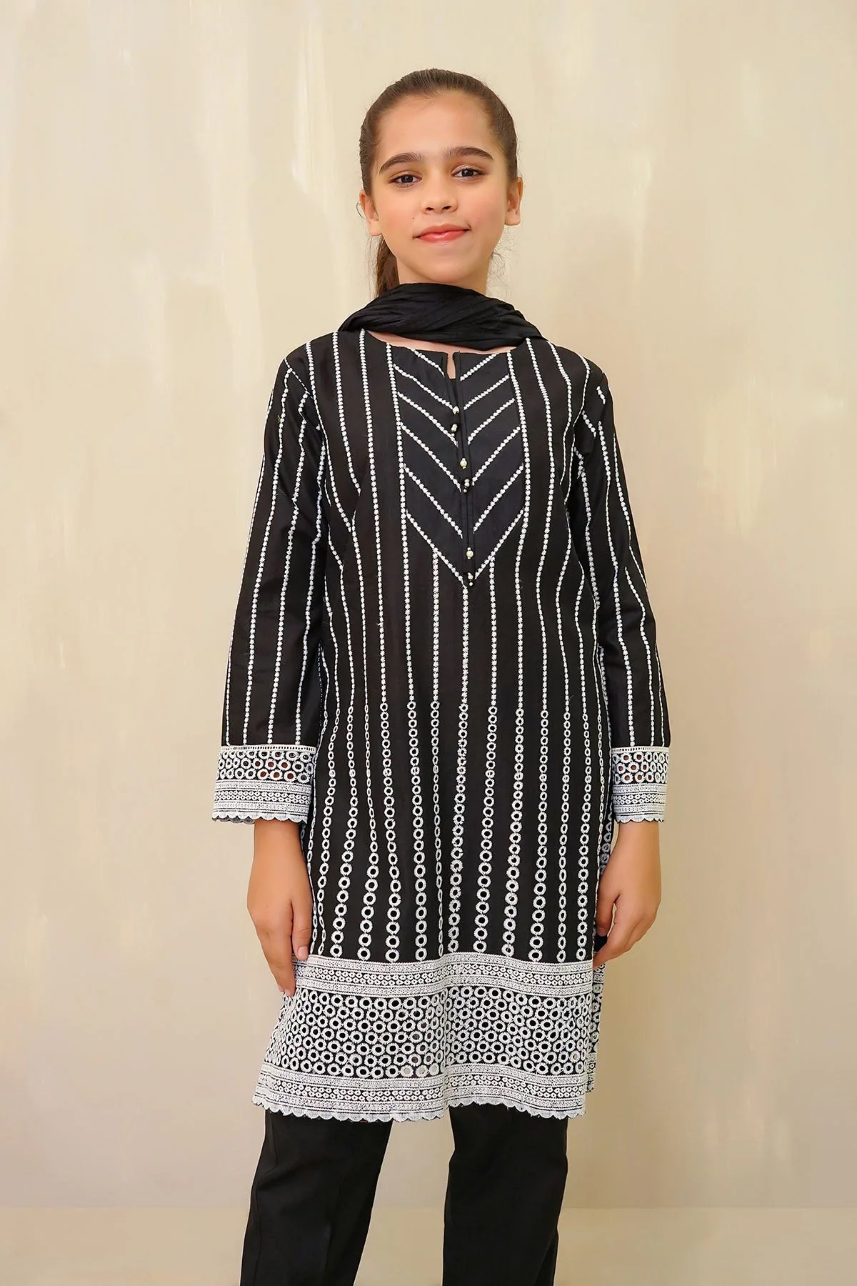 Ochre Clothing Chickankari Embroidered 3 Pc Suit - Image 2