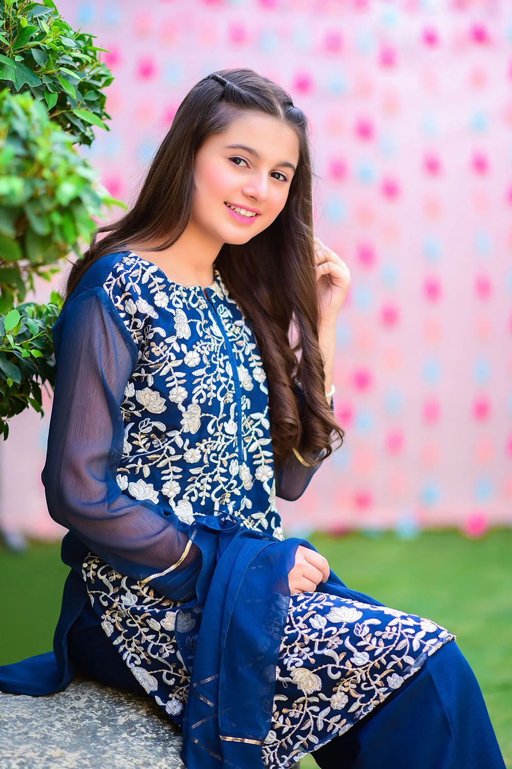 Ochre Clothing Chiffon Embroidered 3 Pc Suit - Image 3