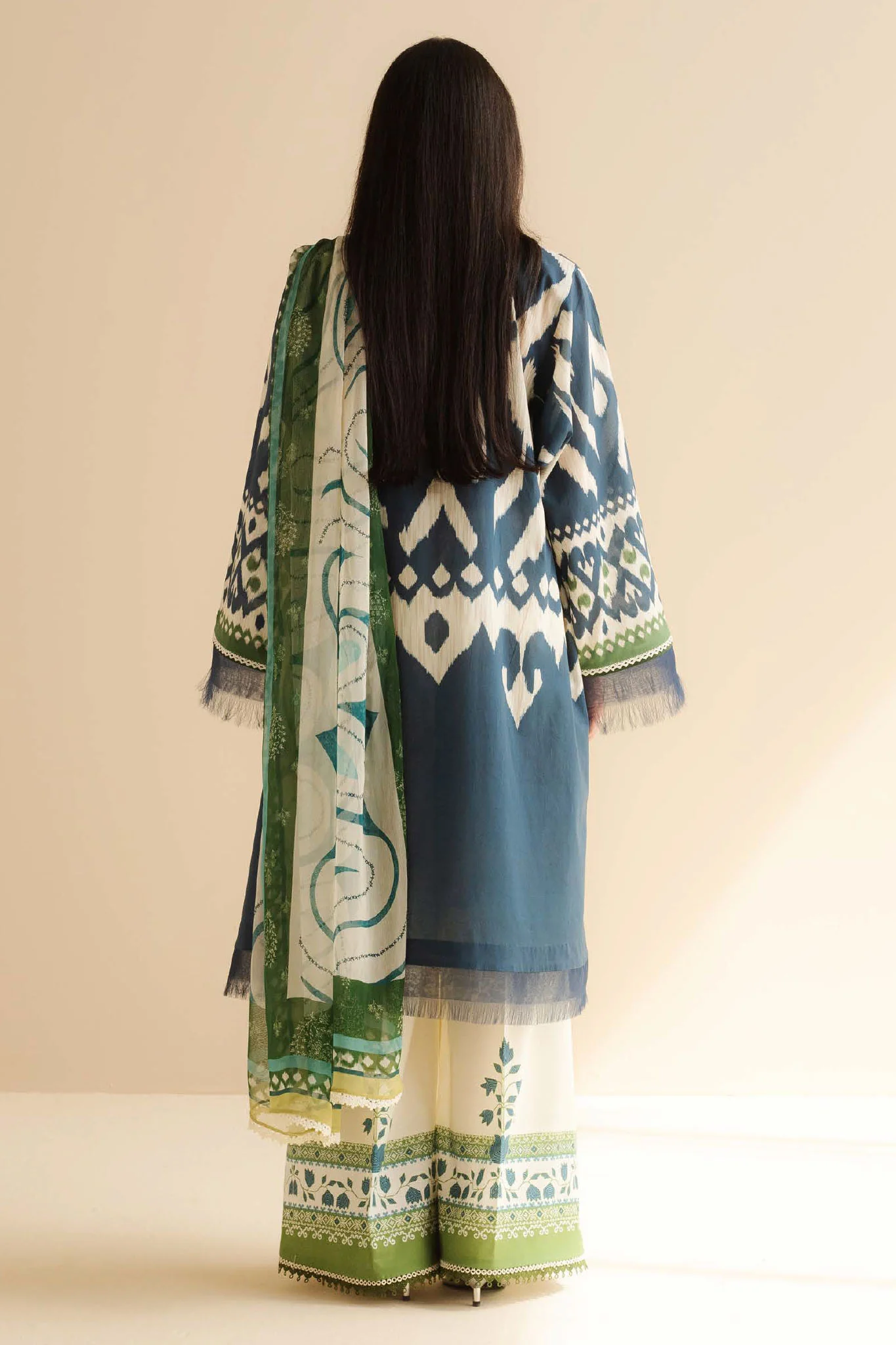 CoCo Prints By Zara Shah Jahan Unstitched 3 Piece Lawn Drop Two Suit-06-B-Sila - Image 4