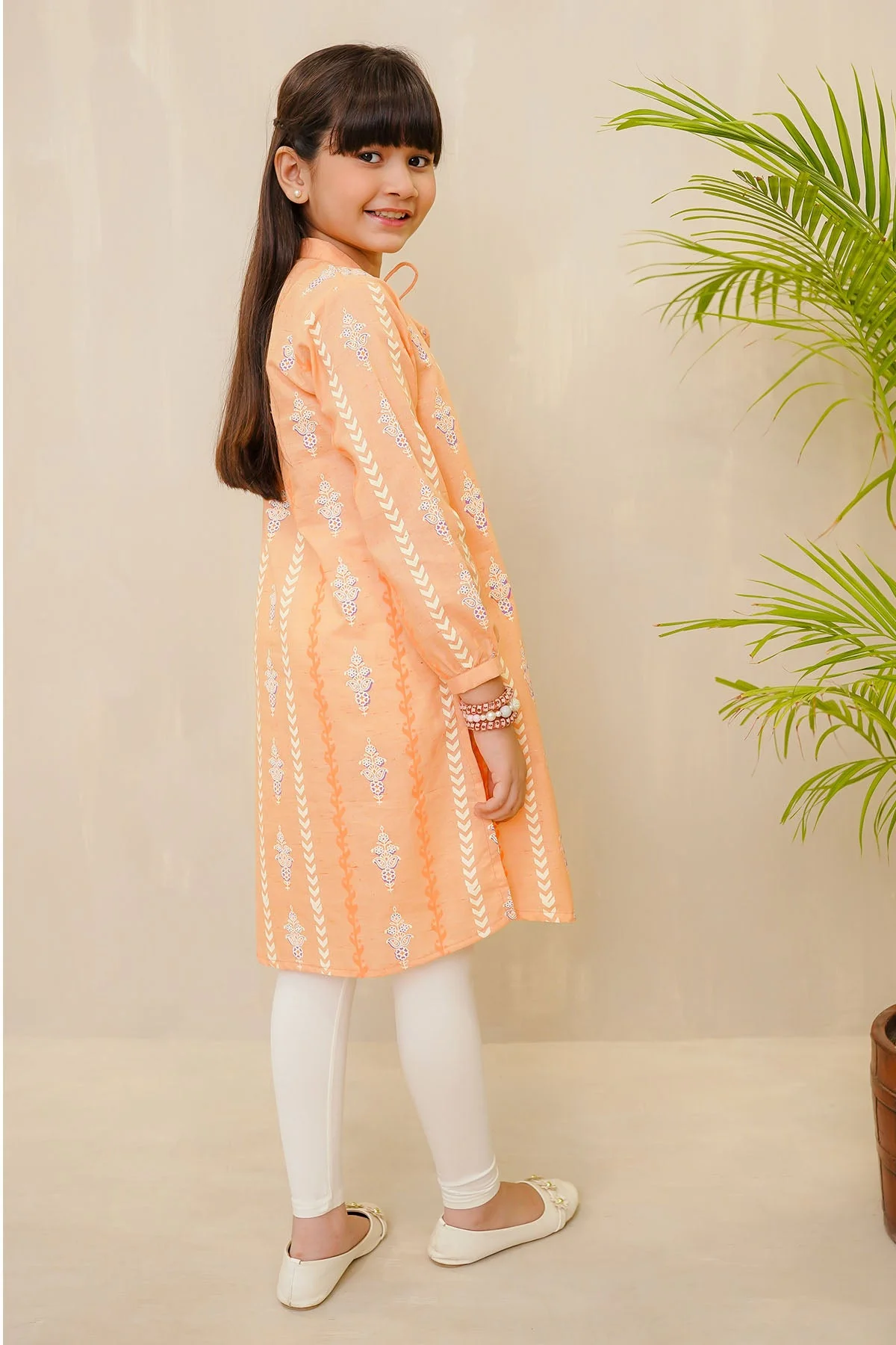 Ochre Clothing Cotton Chambray Printed Kurta - Image 4