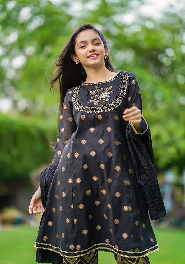 Ochre Clothing Cotton Jacquard Hand Work 3 Pc Suit - Image 5