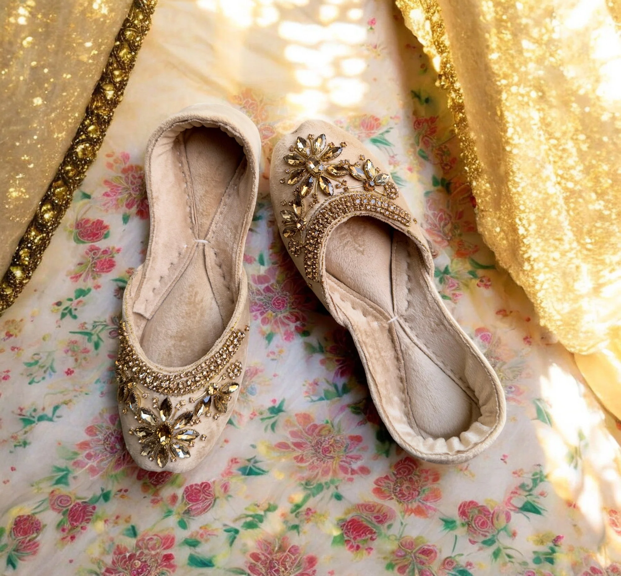 Ujaala Maharani - Cream Jutti - Image 5