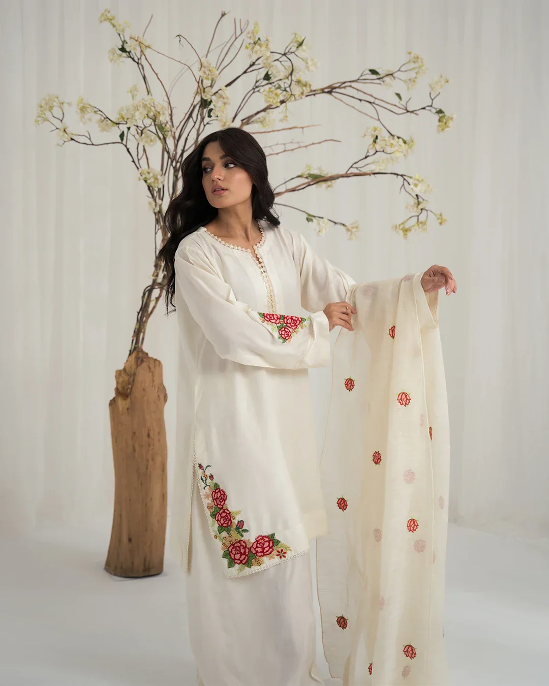 Charaghan By Qariney Stitched 3 Piece Lawn Silk Vol-01 Suit-Creme & Rose 3-Piece Suit (SL-24-07) - Image 3