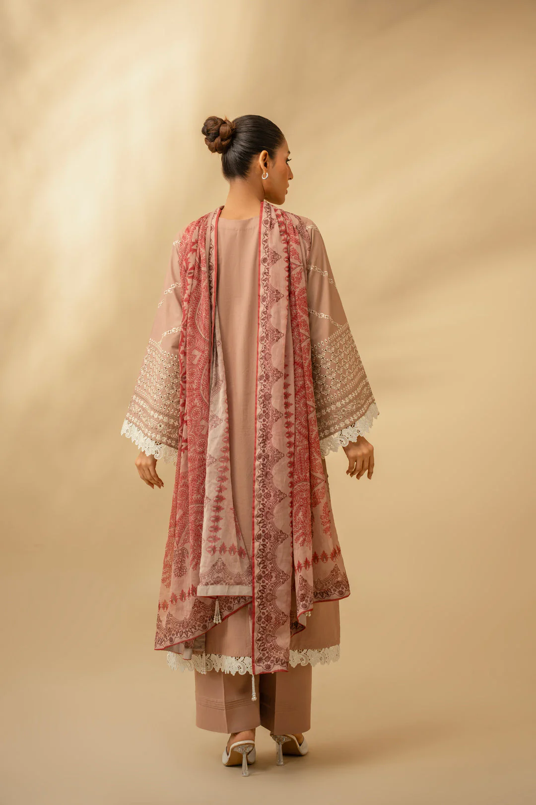 Zouj Unstitched 3 Piece Chikankari Lawn Edit Suit-Desert Bloom - Image 3