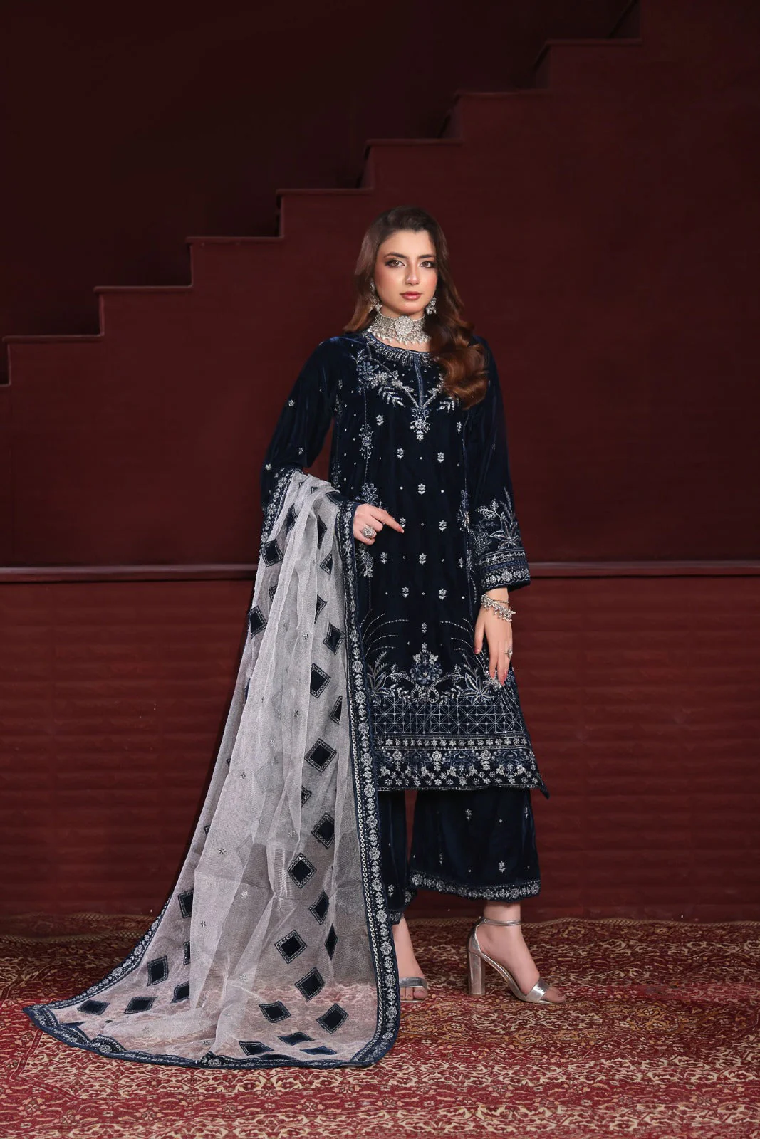 Dr Haris Unstitched 3 Piece Velvet Winter Vol 4 Collection-DRV-009