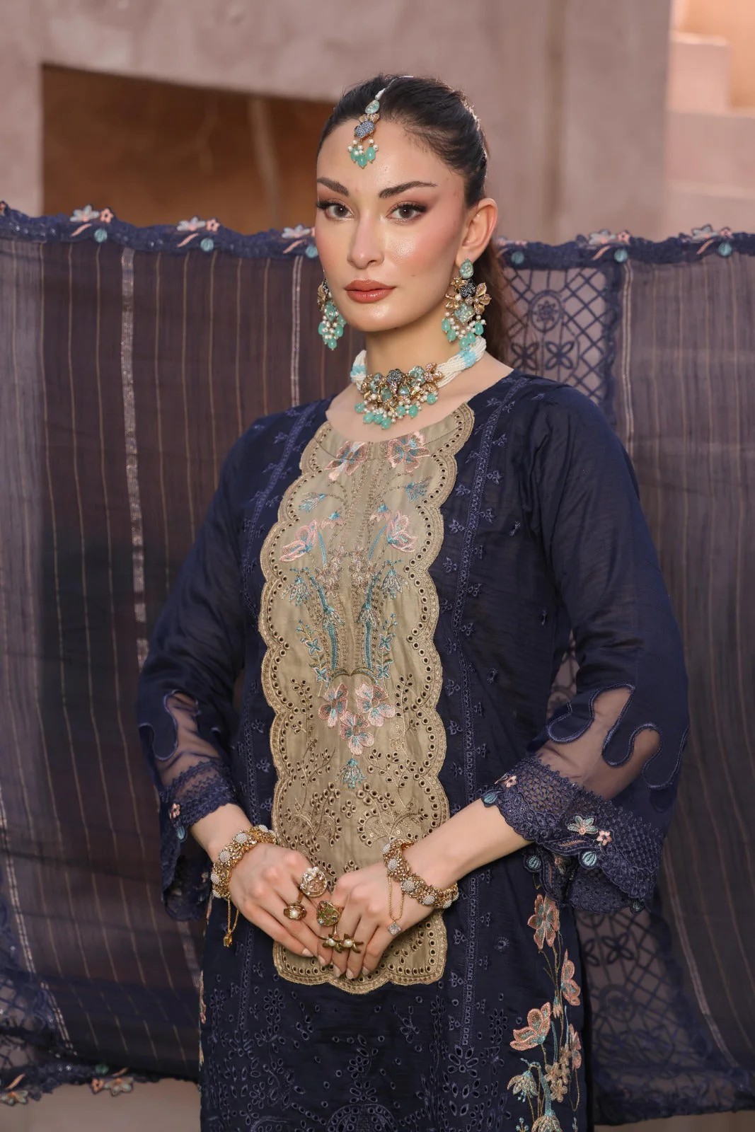 Queen By Dr Haris Unstitched 3 Piece Summer Collection-Que-003 - Image 4