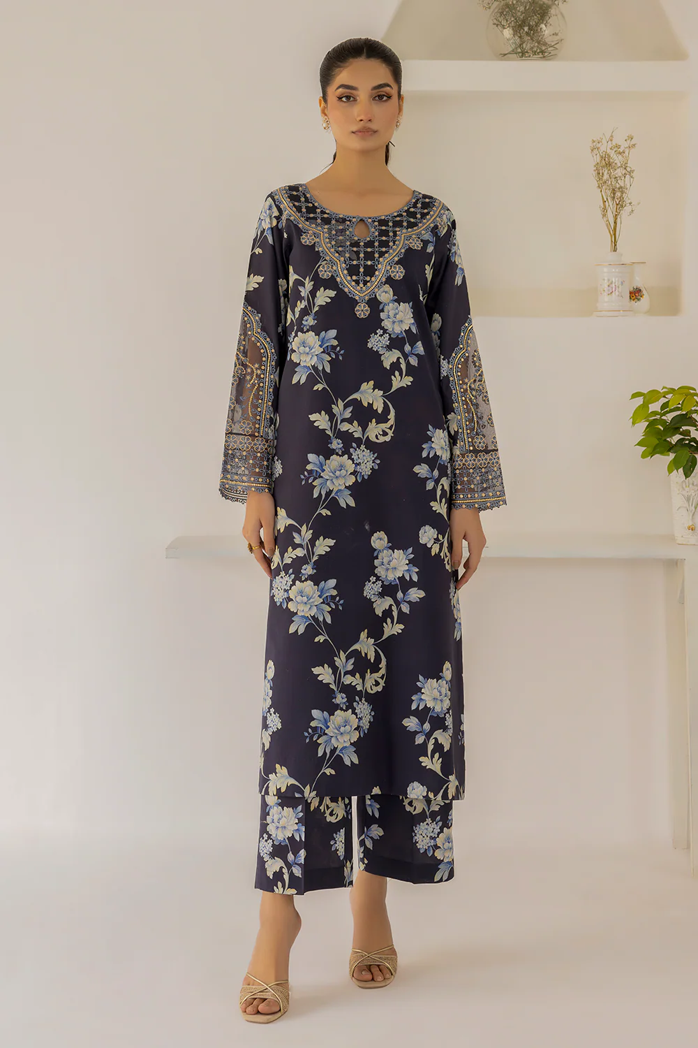 Dastan Edit 1 By Esra Stitched 3 Piece Embroidered lawn Collection-DT-23-13 - Image 4