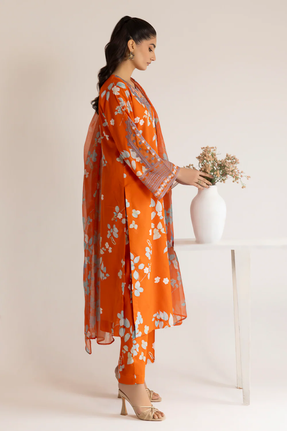 Dastan Edit 1 By Esra Stitched 3 Piece Embroidered lawn Collection-DT-23-14 - Image 3