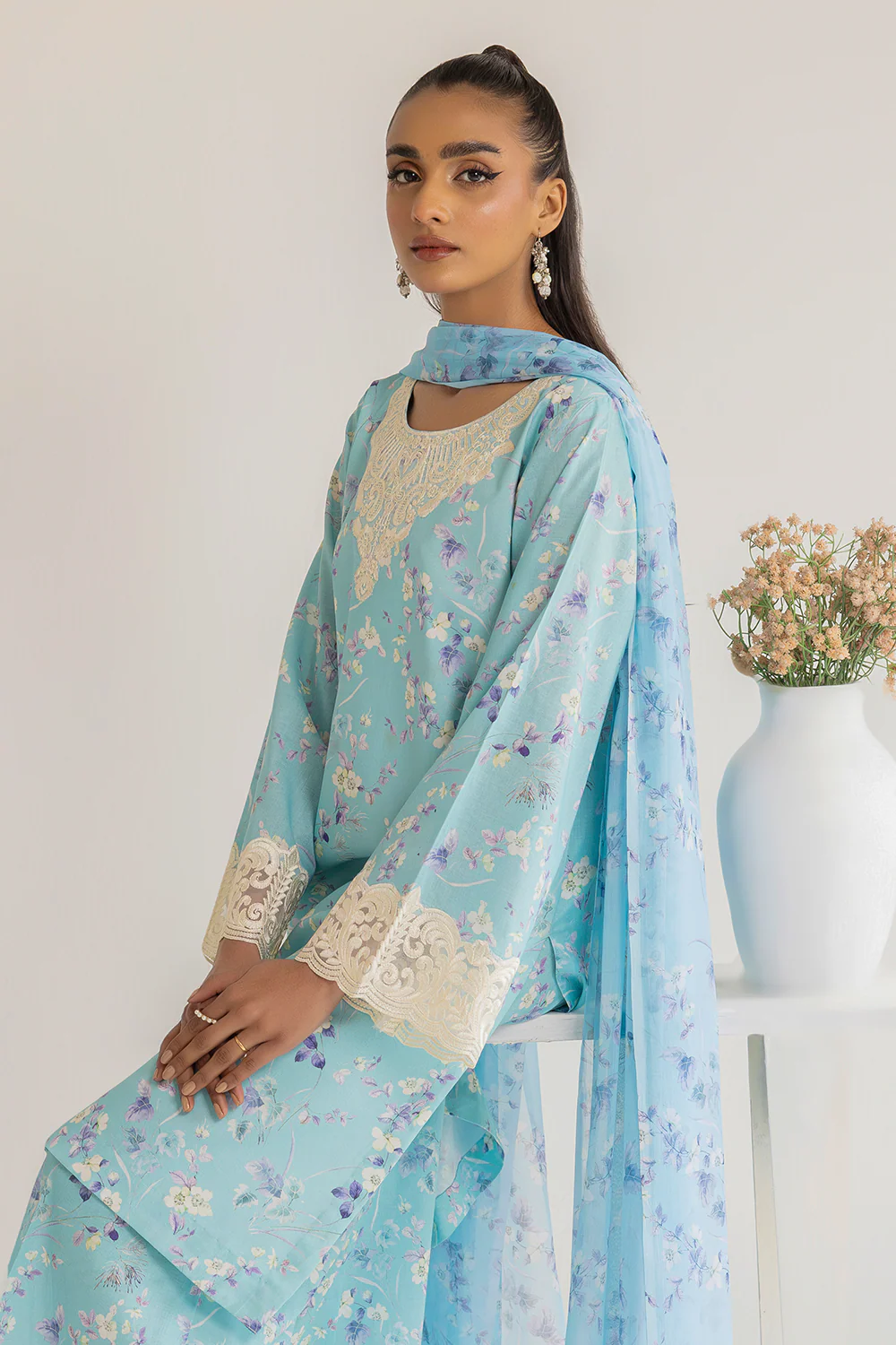 Dastan Edit 1 By Esra Stitched 3 Piece Embroidered lawn Collection-DT-23-18 - Image 4