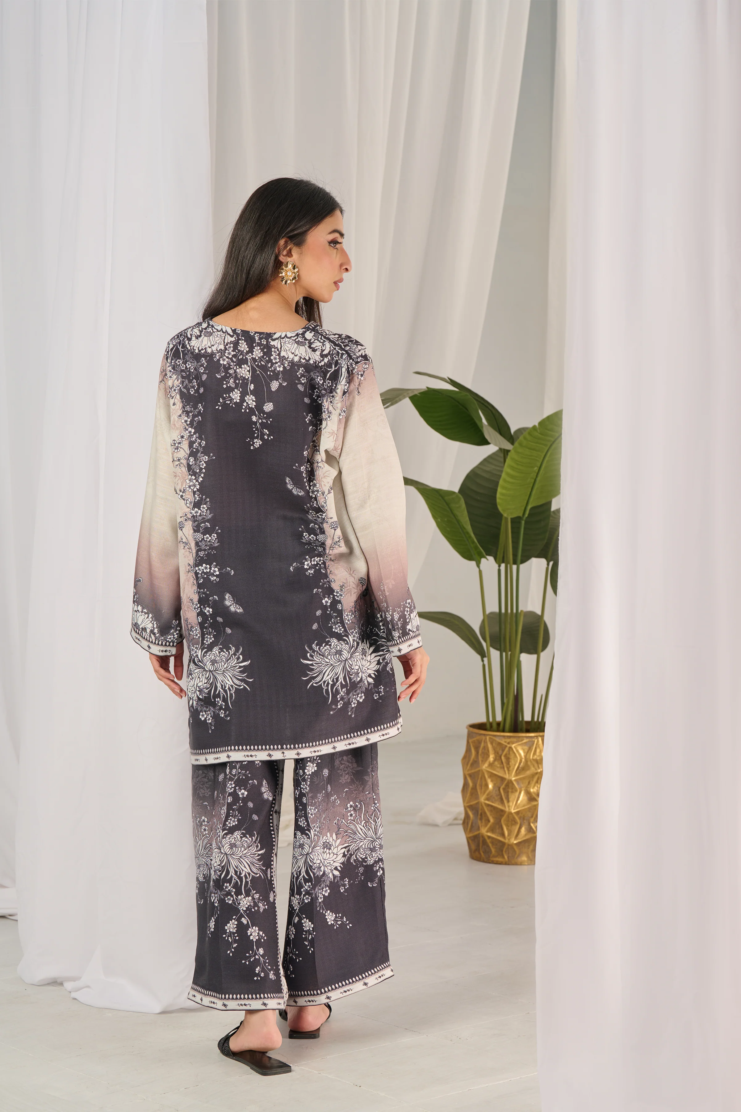 Yaaqot Stitched 2 Piece Lawn Collection-Ebony Greyish - Image 5