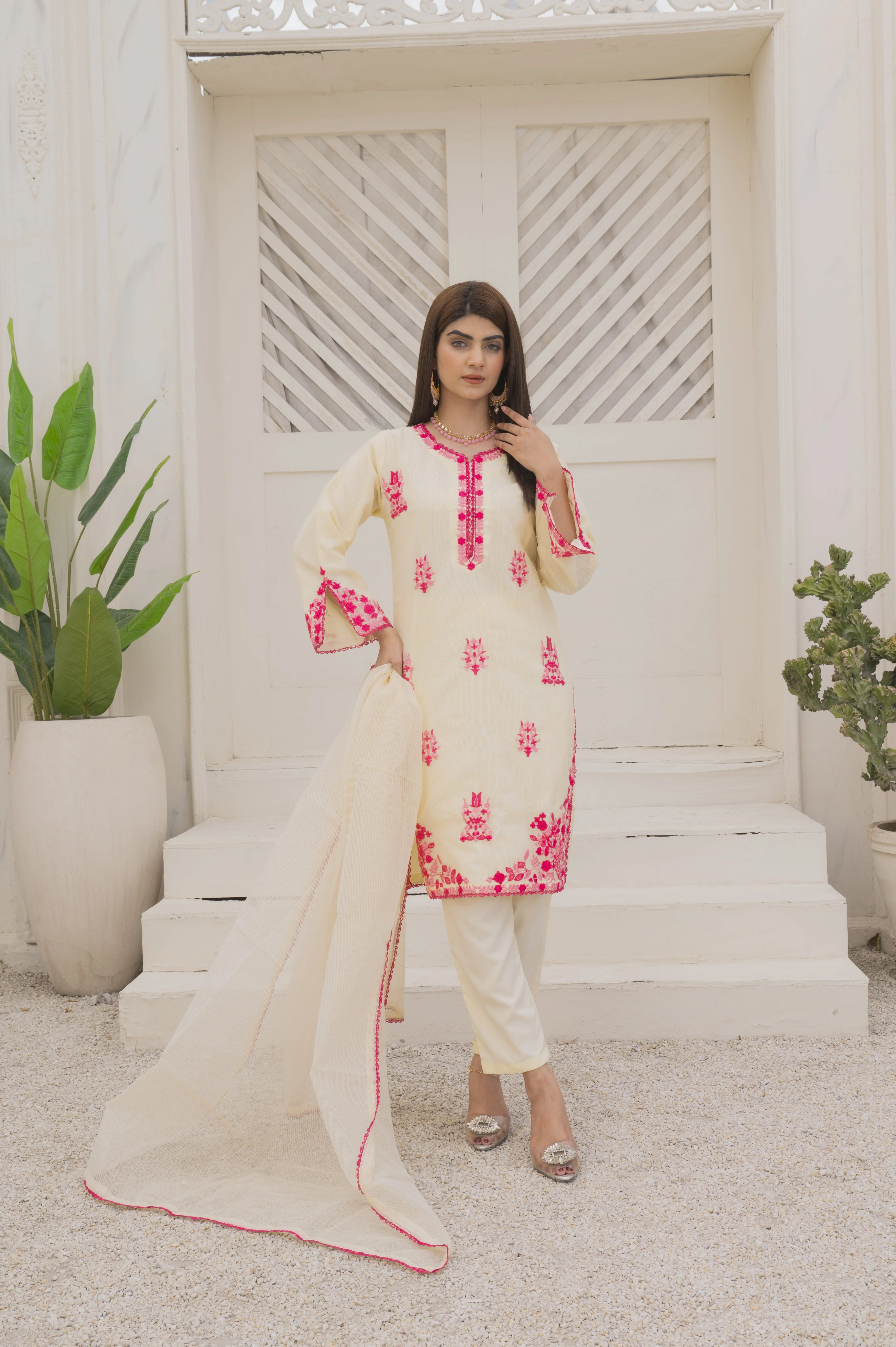 Yaaqot Stitched 3 Piece Winter Collection-Embroidery Daman Stitched 3-pc - Image 2