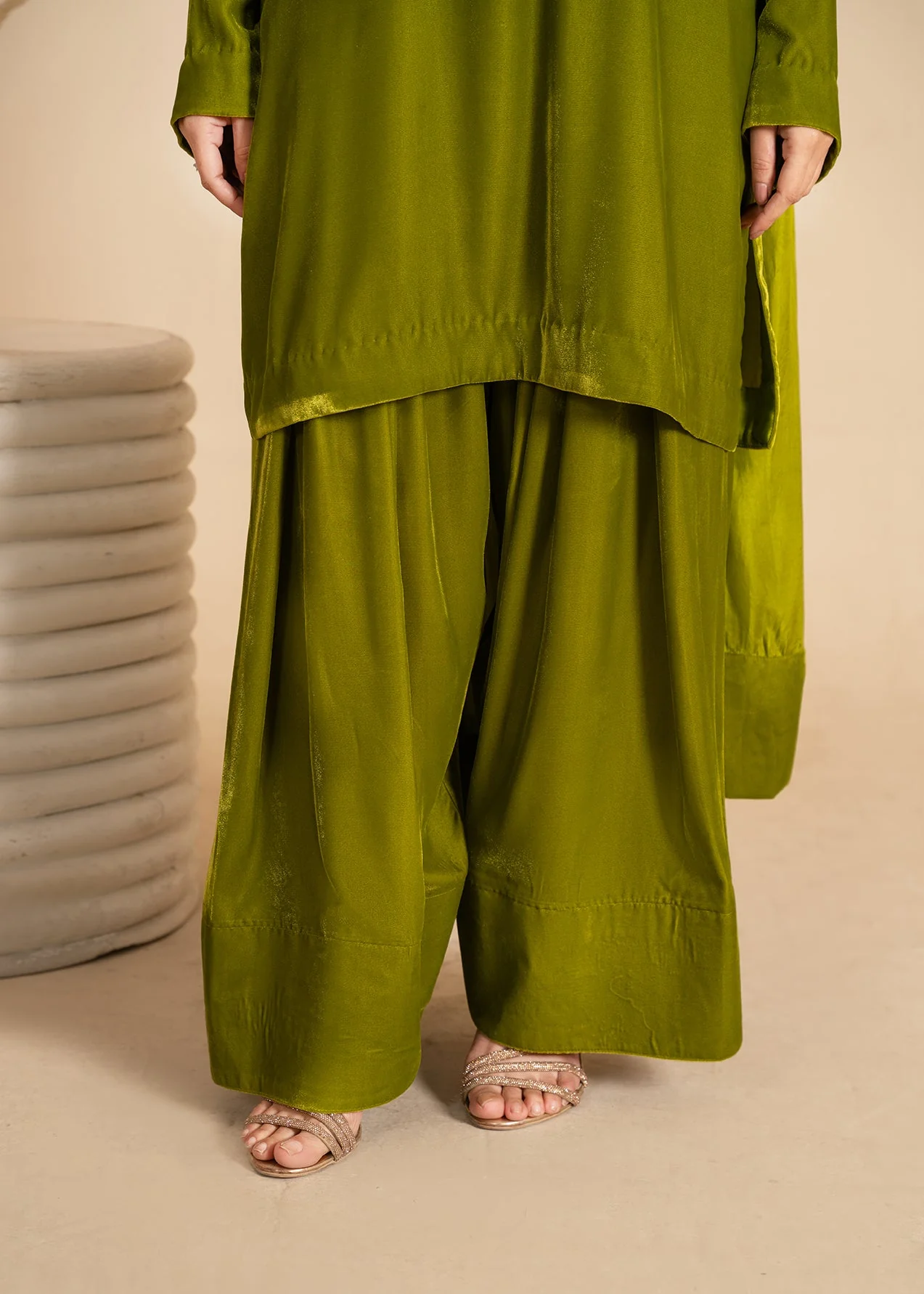 Luxe A Velvet Affair By Stitch Vibes Stitched Winter Suit-Evening Olive Dress - Image 5