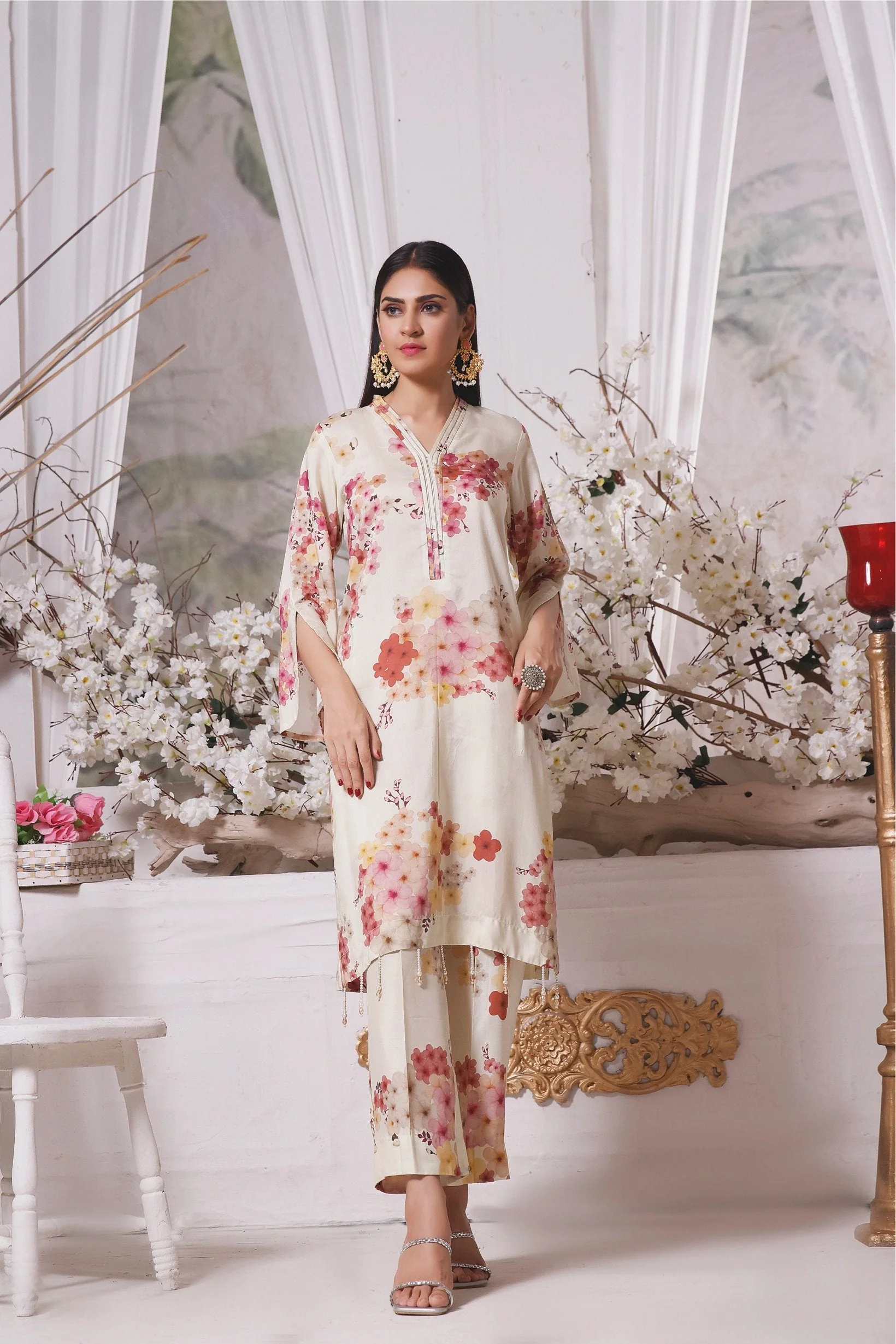 Feathers Unstitched 2 Piece Digital Printed Lawn Summer Suit-IVORY MINT-FT520