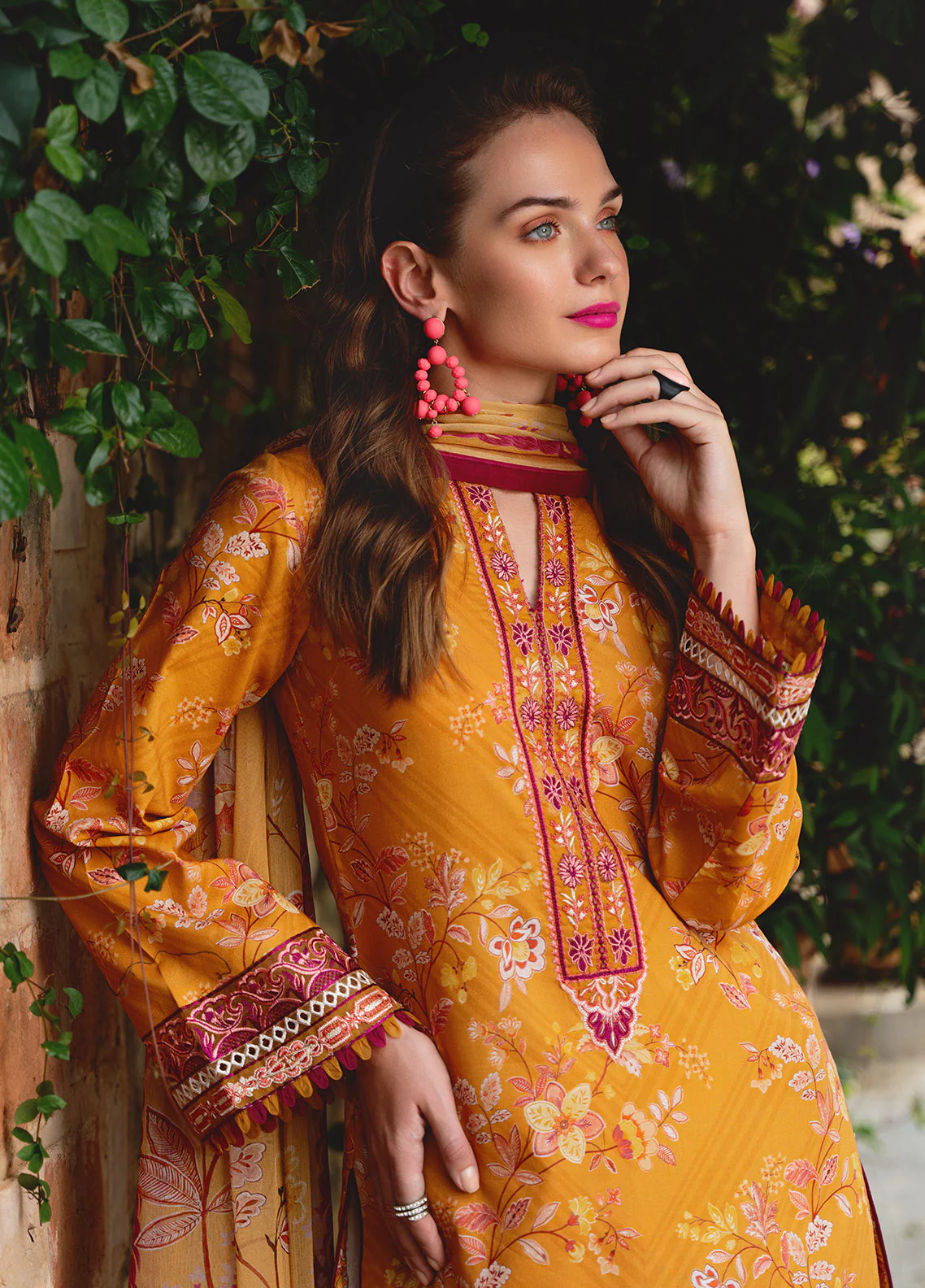 The Enchanted Garden By Gulaal Unstitched 3 Piece Luxury Lawn Suit-FLORENCE (GL-L-24V2-02) - Image 7