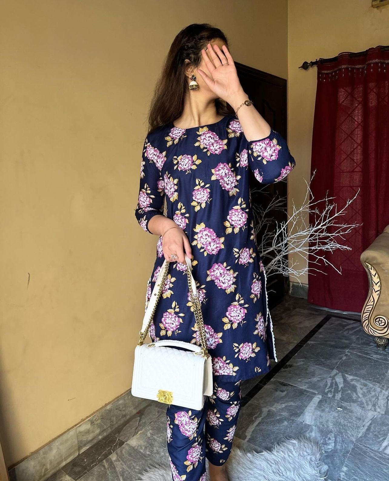 Zaib E Hoor Flower Print 2Pcs Stitched - Image 8
