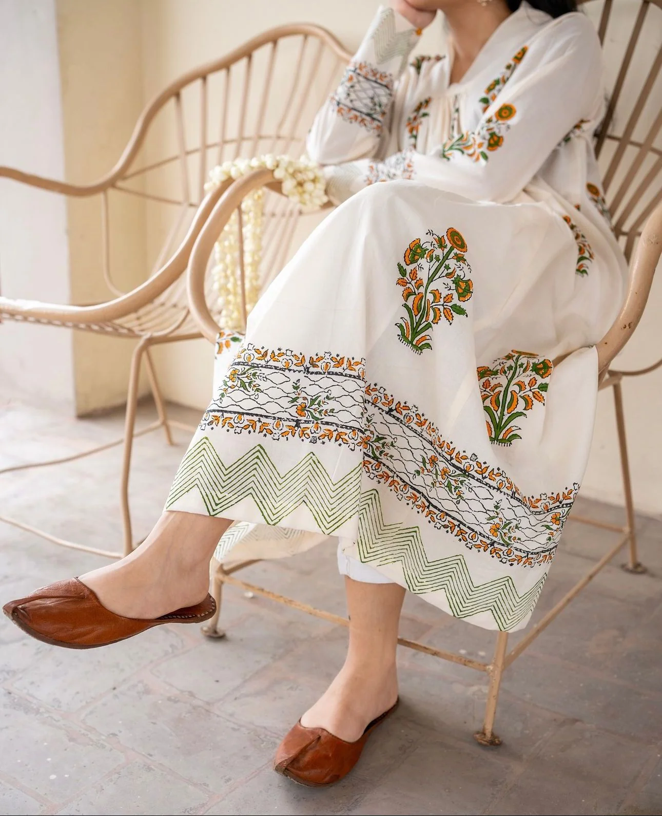Zaib E Hoor Gul-Dan 3 Piece Frock - Image 7