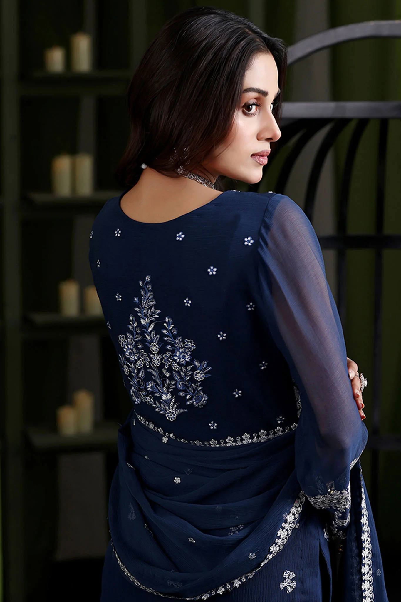 Gulaal By Soghat Unstitched 3 Piece Luxury Emb Chiffon Suit-GSC-01 - Image 4