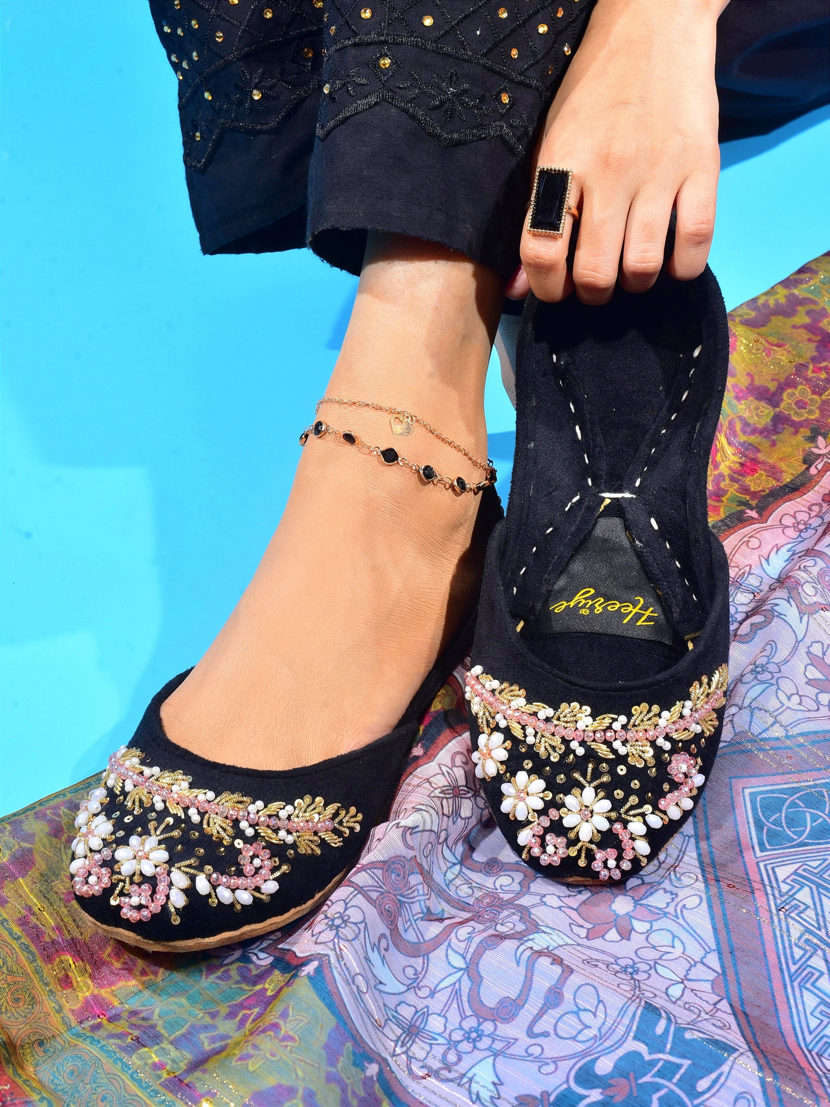 Heeriye Sona Women's Bridal Khussa - Image 2