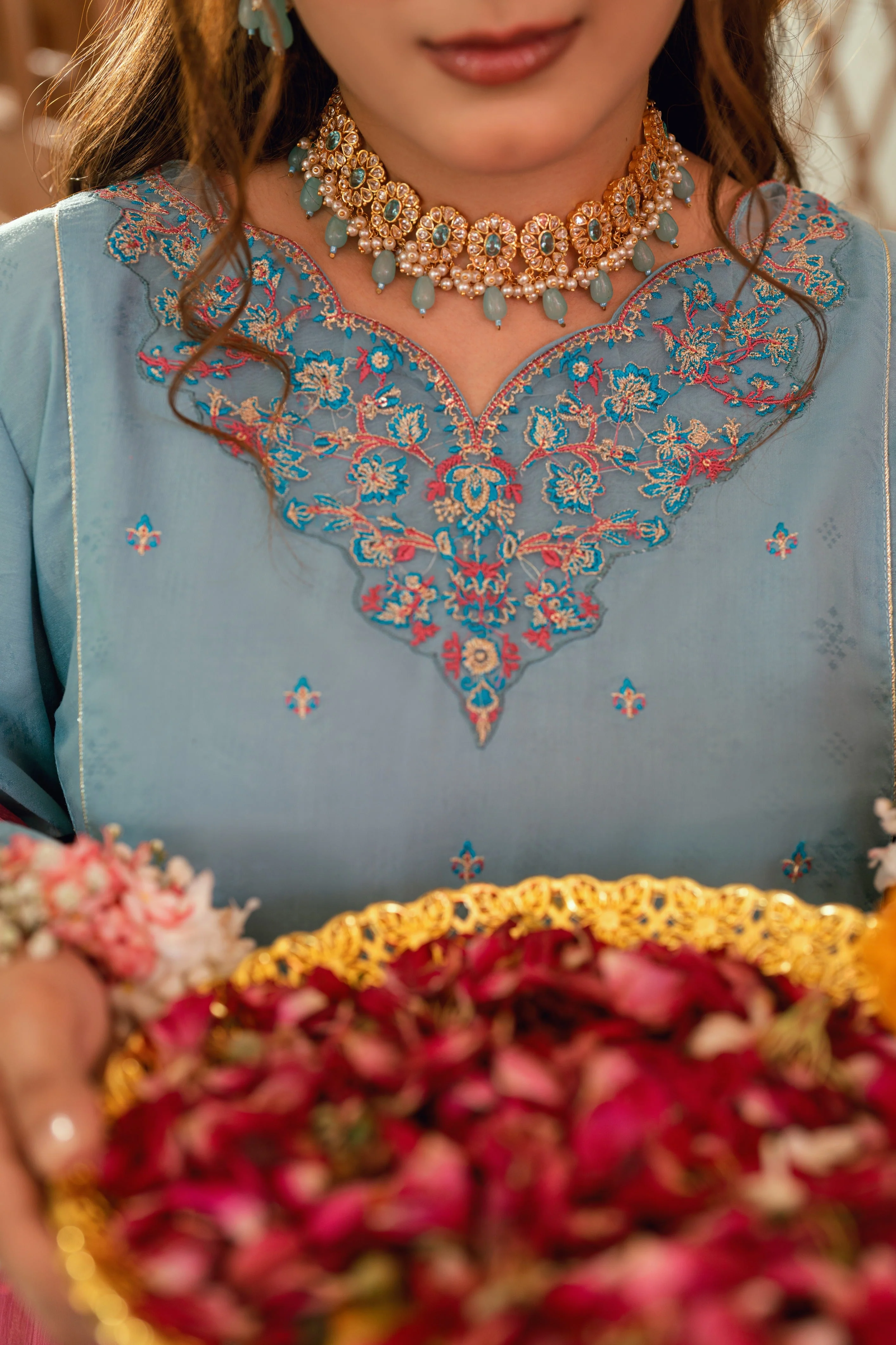 Baat Pakki Omal by Komal Stitched 3 Piece Dobby Suit-Hoorain - Image 3