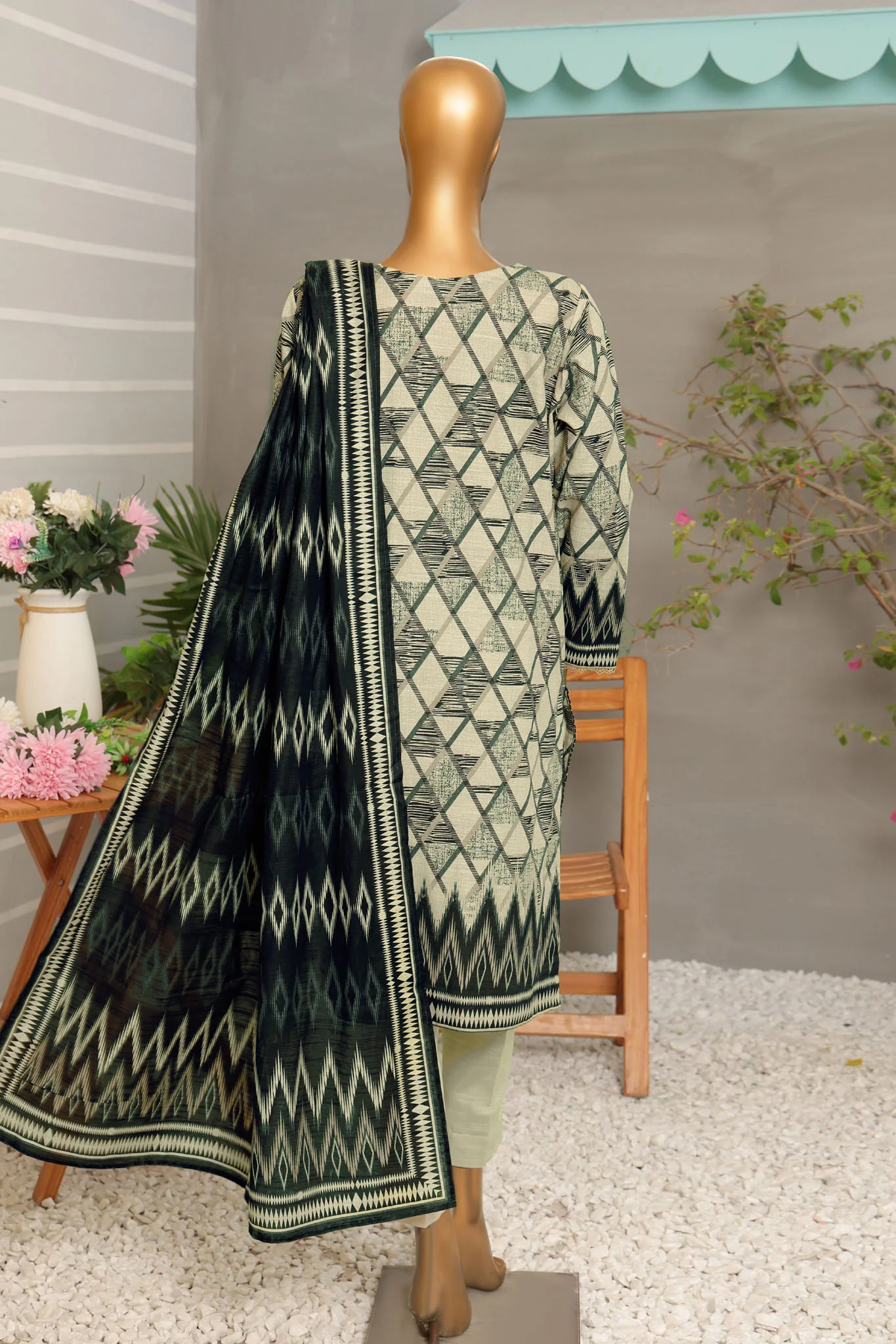 HZ Premium Unstitched 3 Piece Digital Printed Khaddar Vol-02 Suit-PKP-51 - Image 3