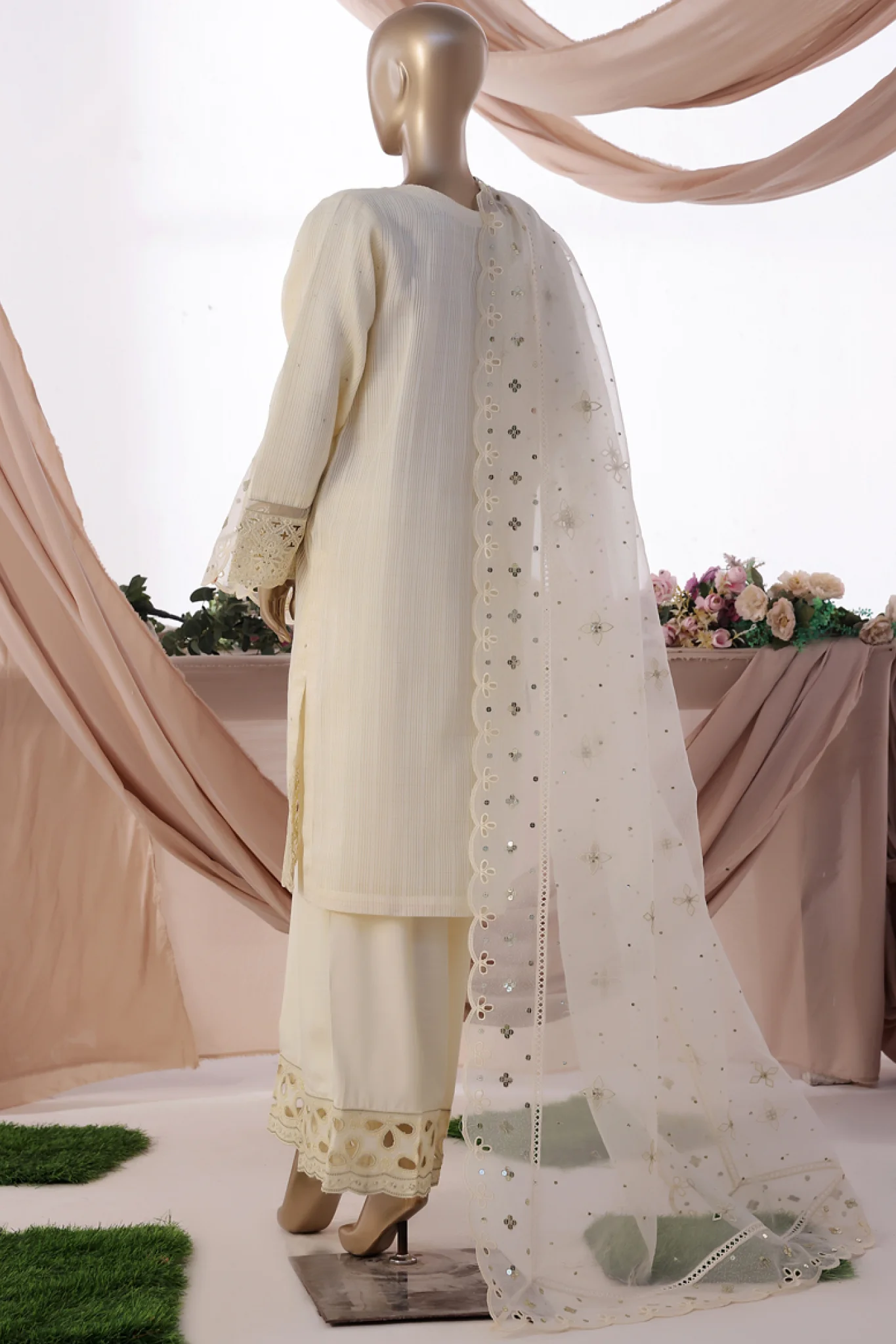 HZ Stitched 3 Piece Luxe Pret Formals Suit-HZK-221-Cream - Image 3