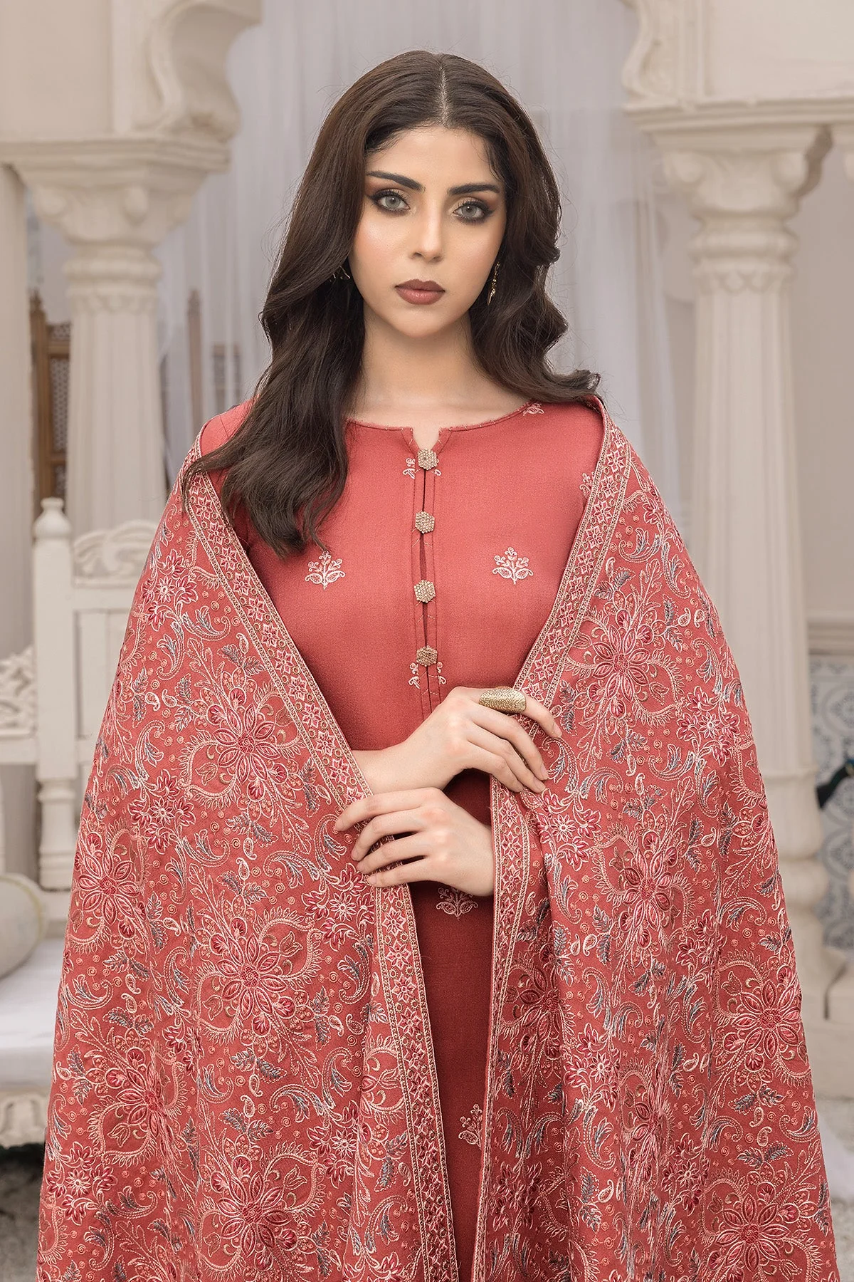 Bella By Imrozia Serene Stitched 3 Piece Winter Suit-I.P-86 Fleur - Image 3