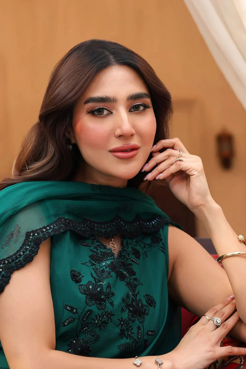 Tabeer By Mariam Malik Unstitched 3 Piece Summer Suit-In-Carnet - Image 8