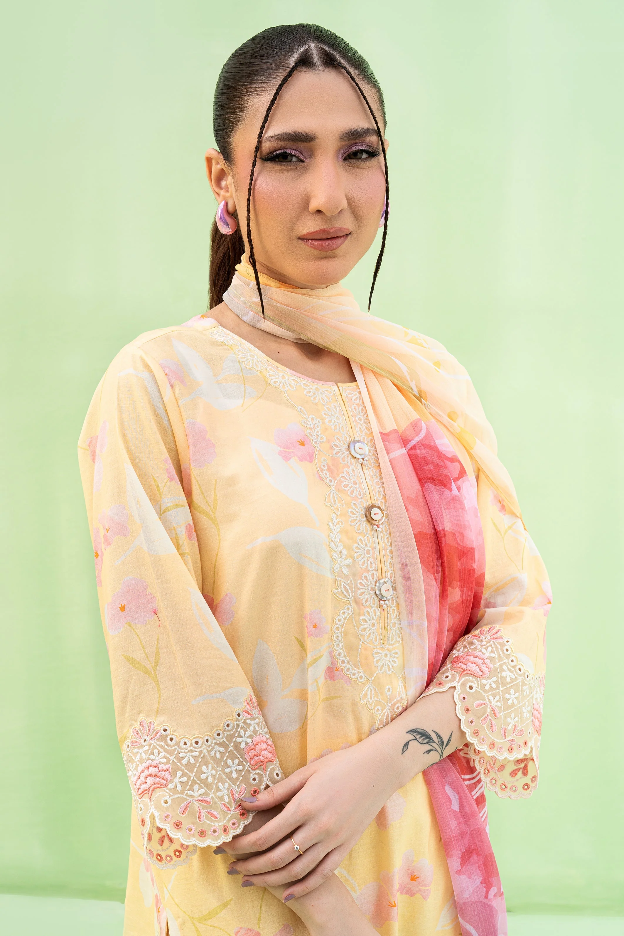 Falling Pretty By Kaanthaa Stitched 3 Piece Summer Suit-Daisy Daze - Image 2