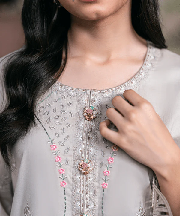 Baad-E-Naubahaar By Kaanthaa Unstitched 3 Piece Summer Suit-Gul Bagh Unstitched Embroidered Suit (3-Piece) - Image 3
