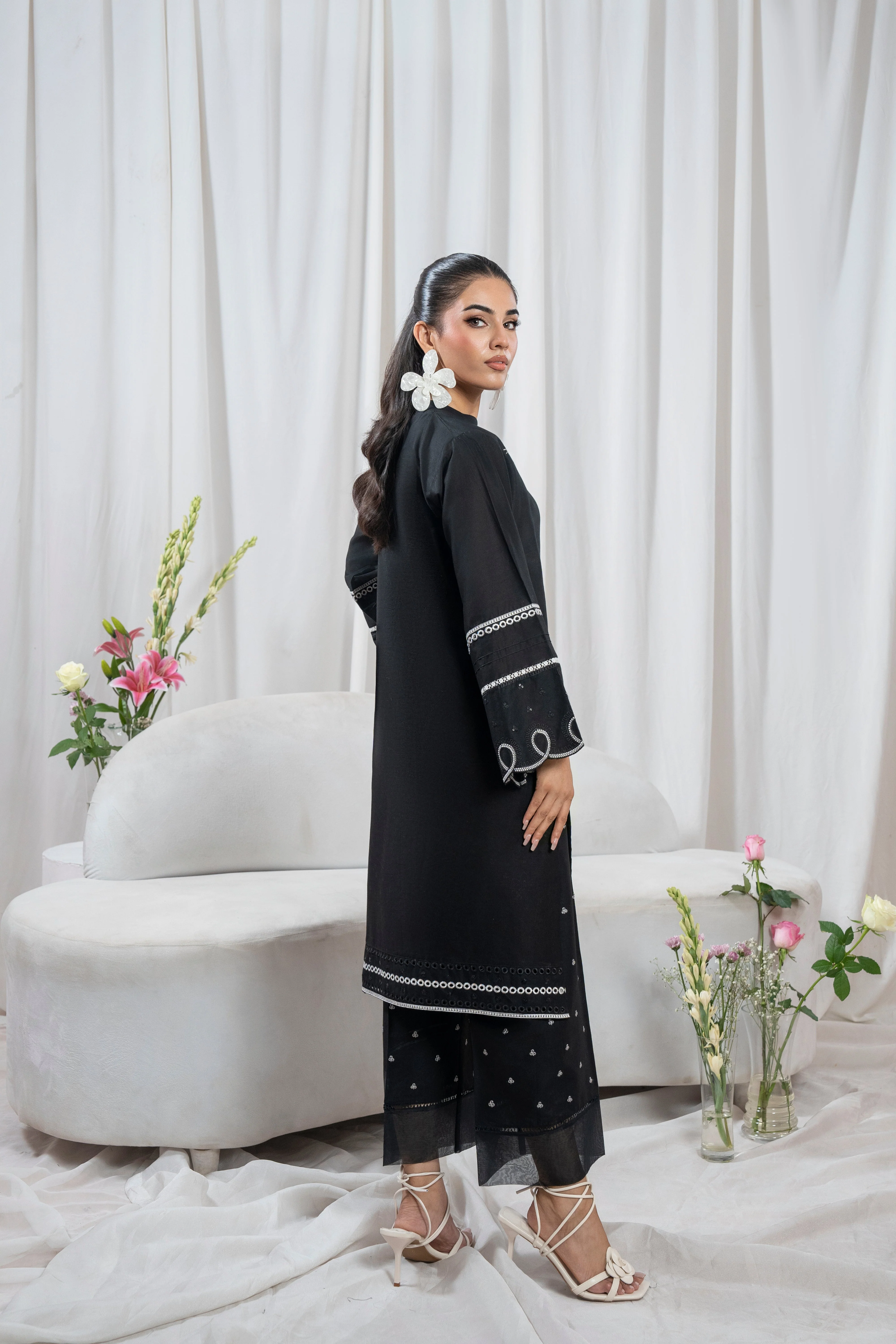 Zoya Zafar Stitched 2 Piece Cotton Suit-Lakhany 2 Pc Pret - Image 2