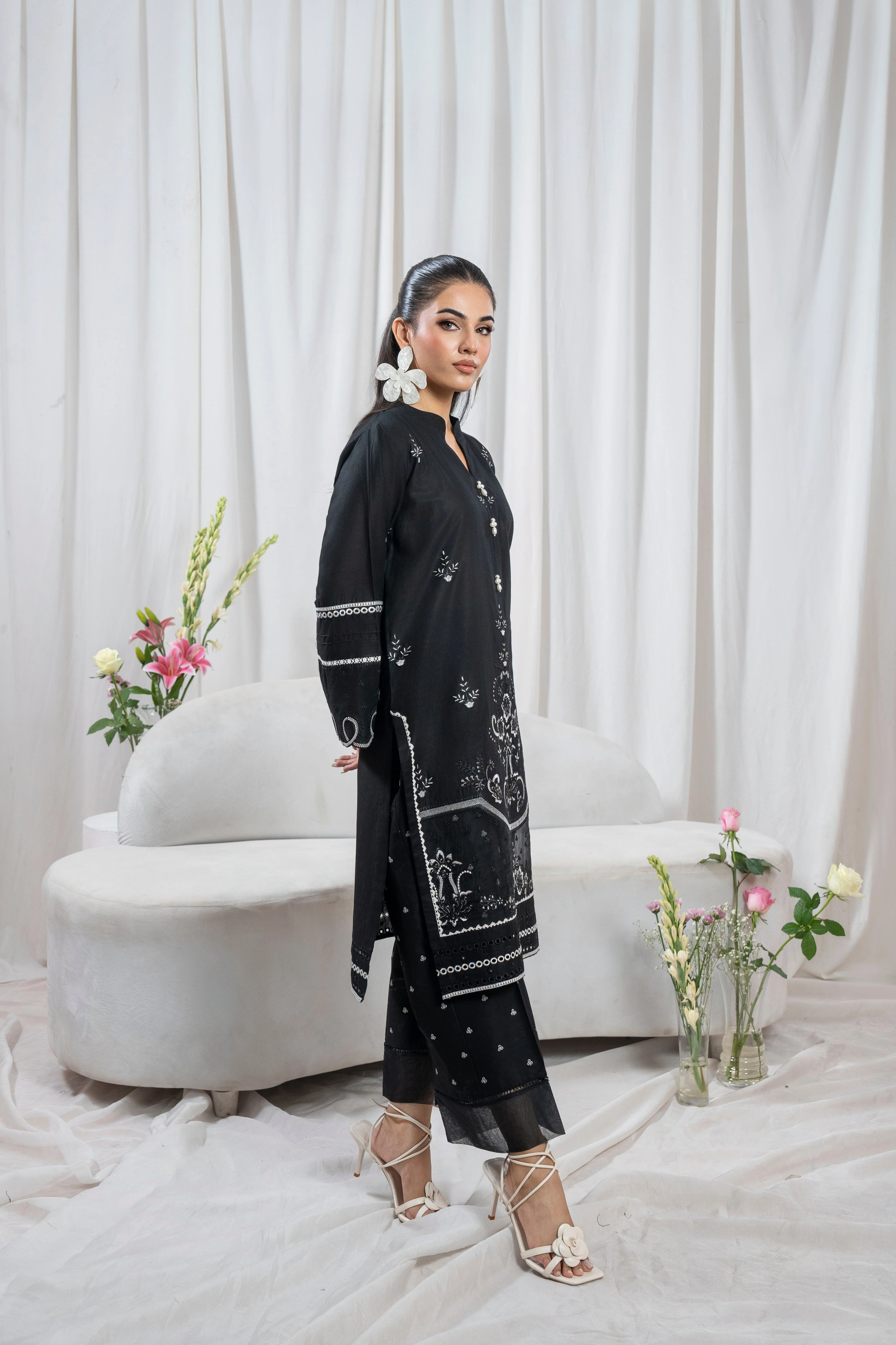Zoya Zafar Stitched 2 Piece Cotton Suit-Lakhany 2 Pc Pret - Image 3