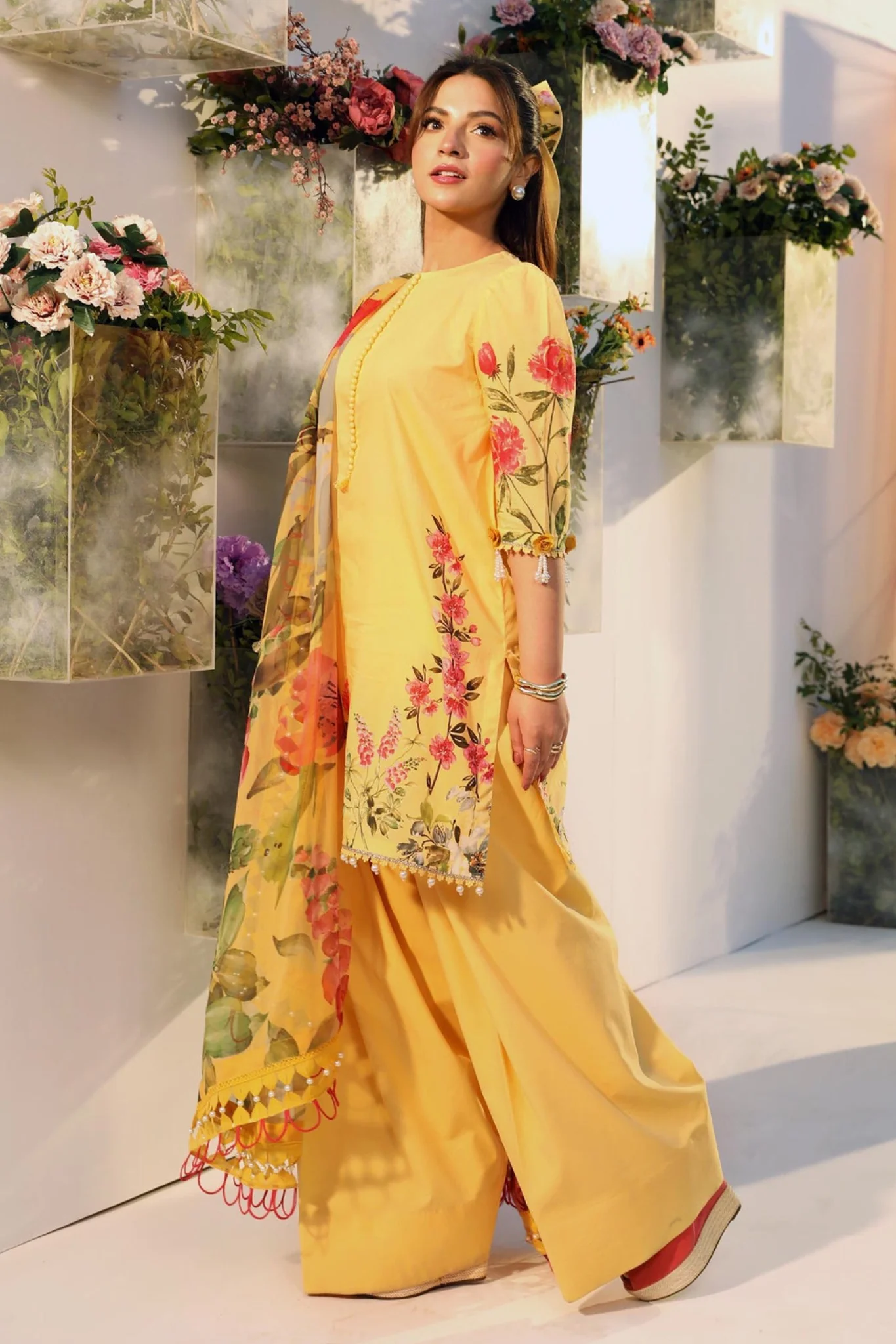 M.Basics By Maria B Unstitched 3 Piece Lawn Vol-01 Collection-01-A - Image 3