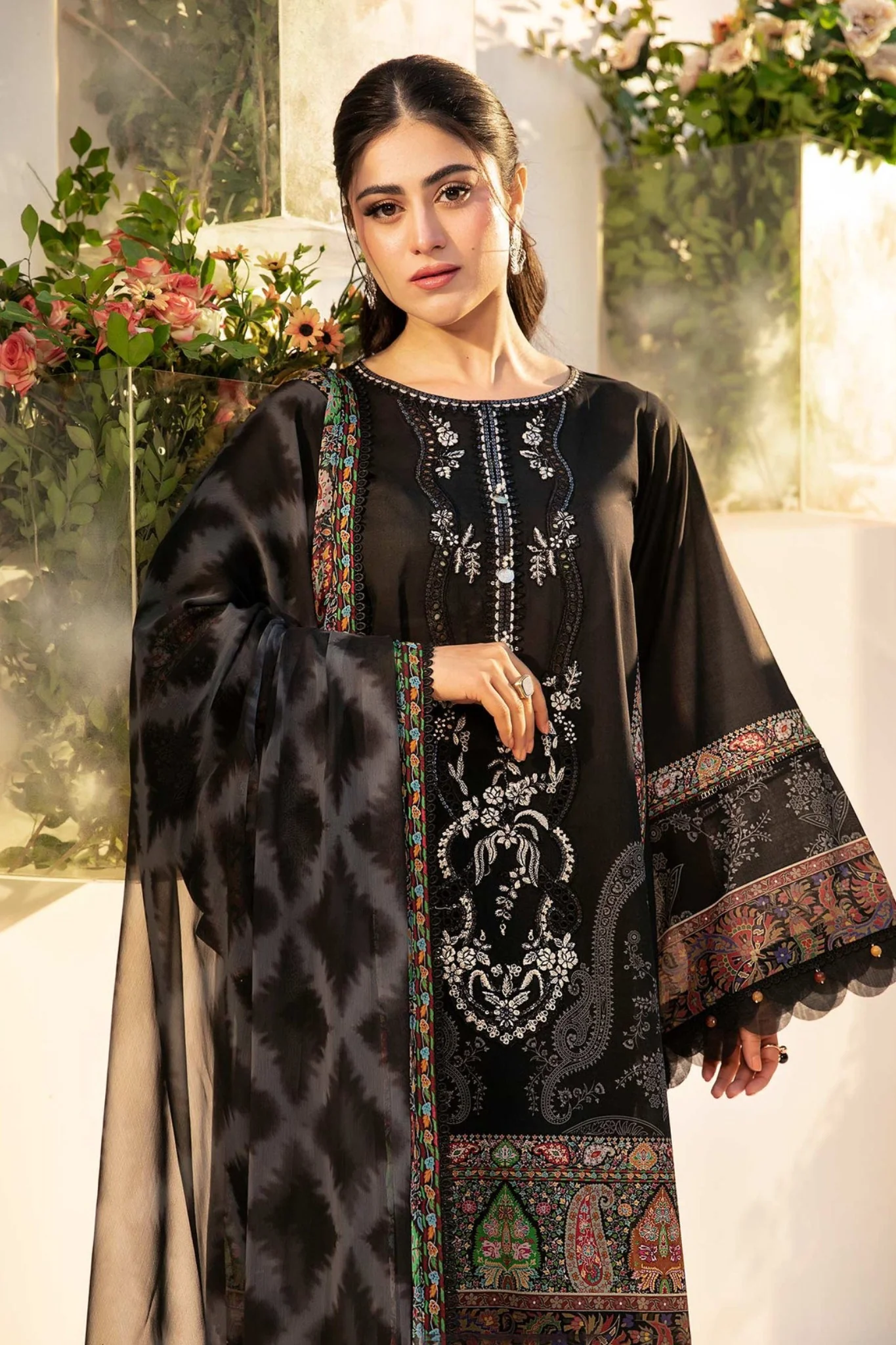 M.Basics By Maria B Unstitched 3 Piece Lawn Vol-01 Collection-03-A - Image 2
